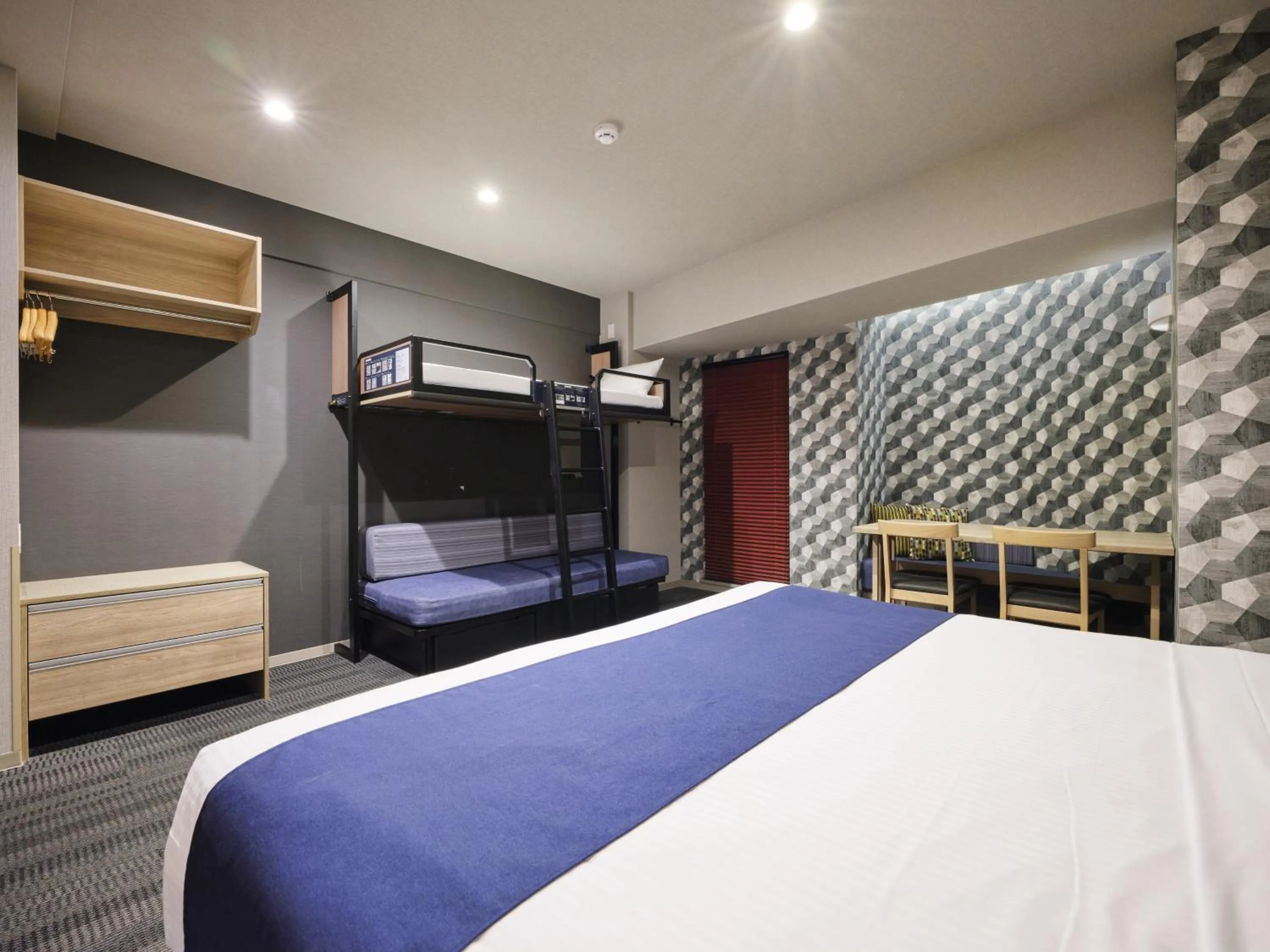 Bed in MONday Apart Hamamatsucho Daimon