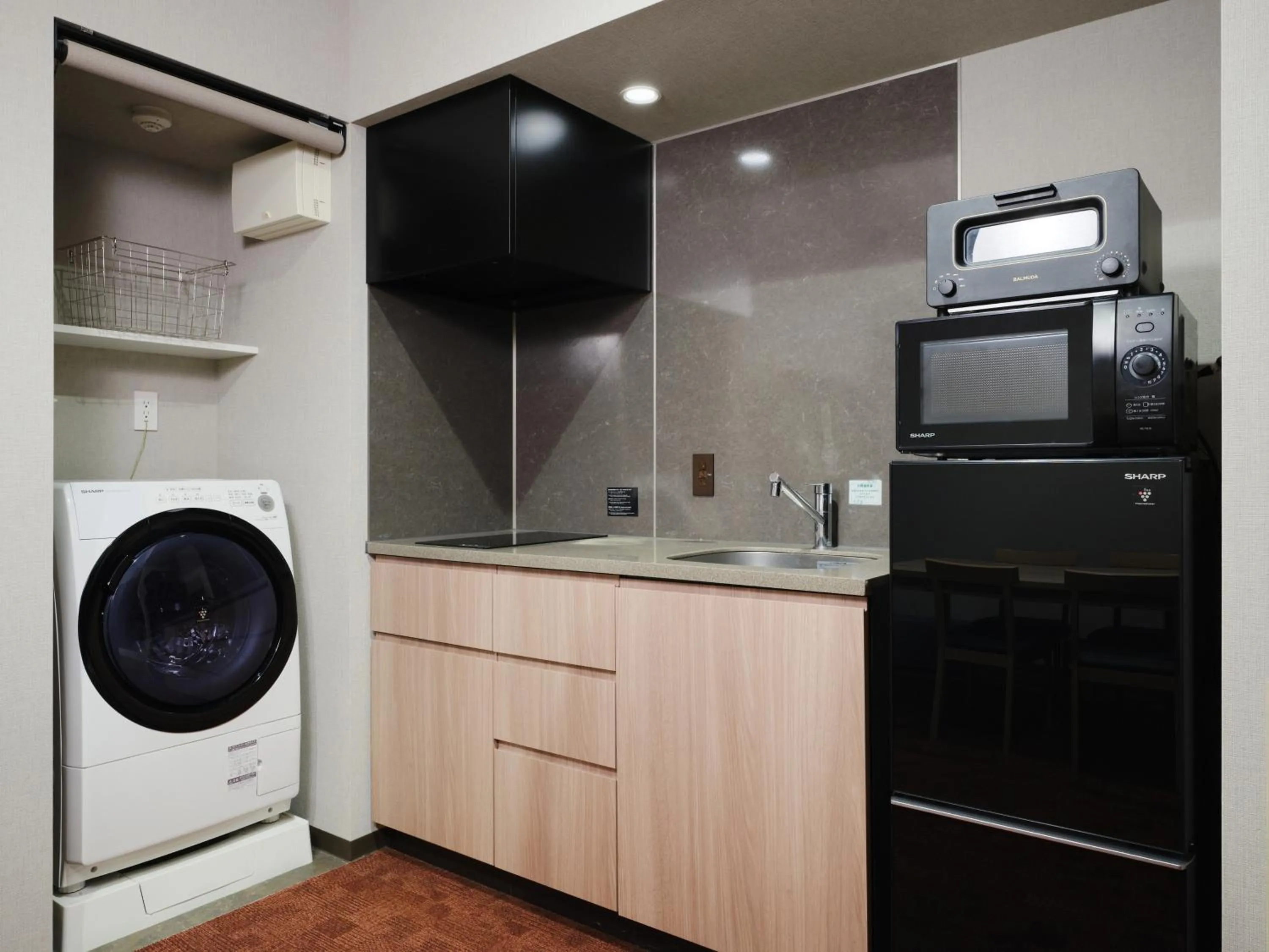 MONday Apart Premium 日本橋