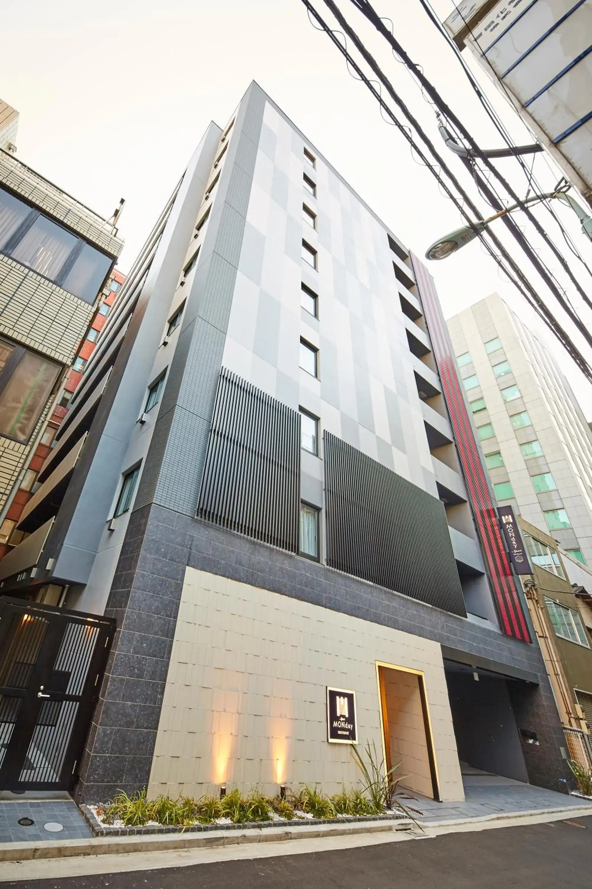 Property building in MONday Apart Premium 日本橋 Property building in MONday Apart Premium 日本橋