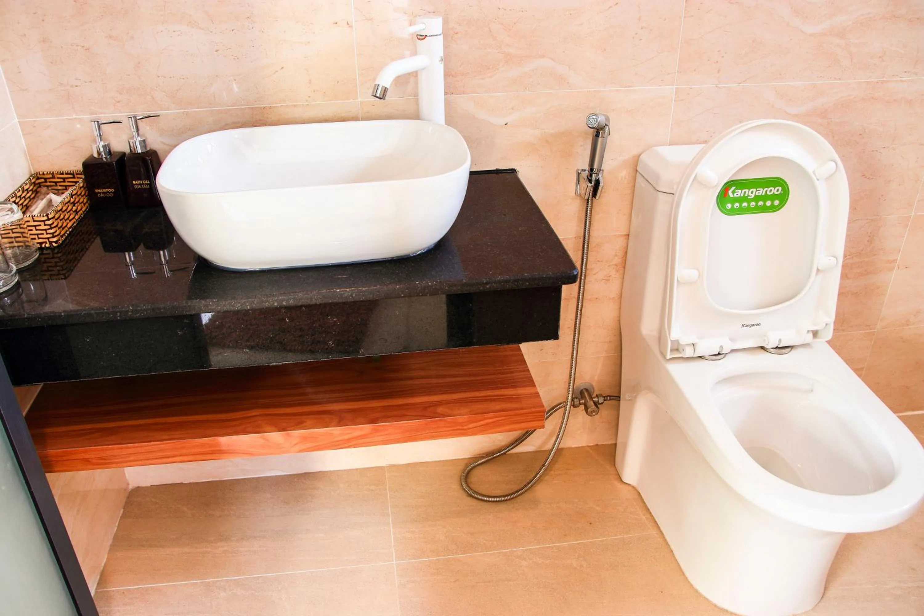 Bathroom in Hoi An New Life Homestay & Villa