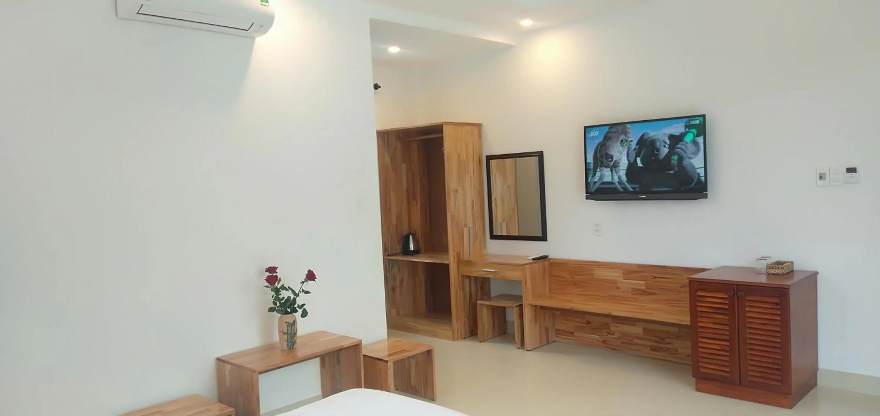 TV and multimedia in Hoi An New Life Homestay & Villa