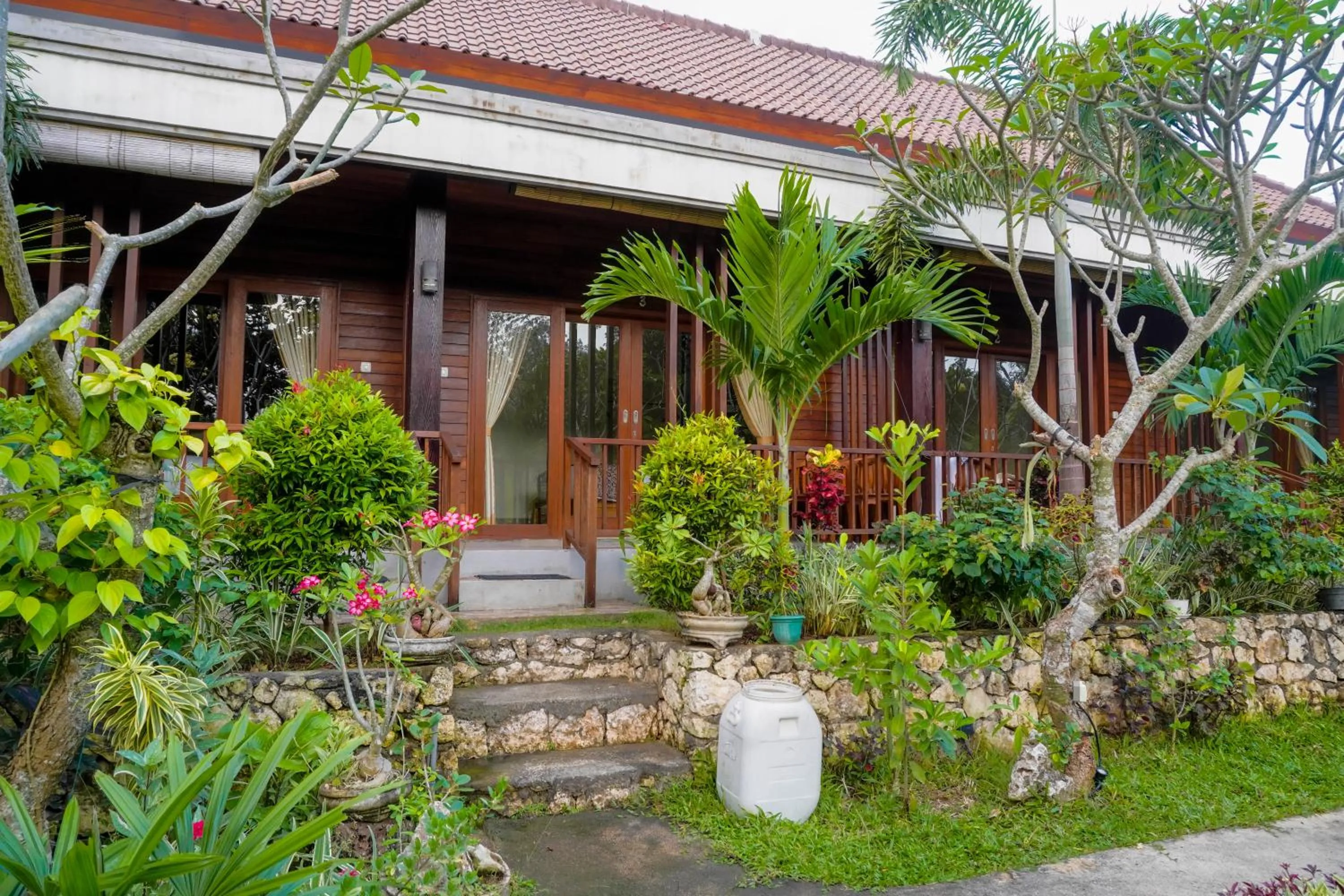 Property building in Karang Agartha Lembongan