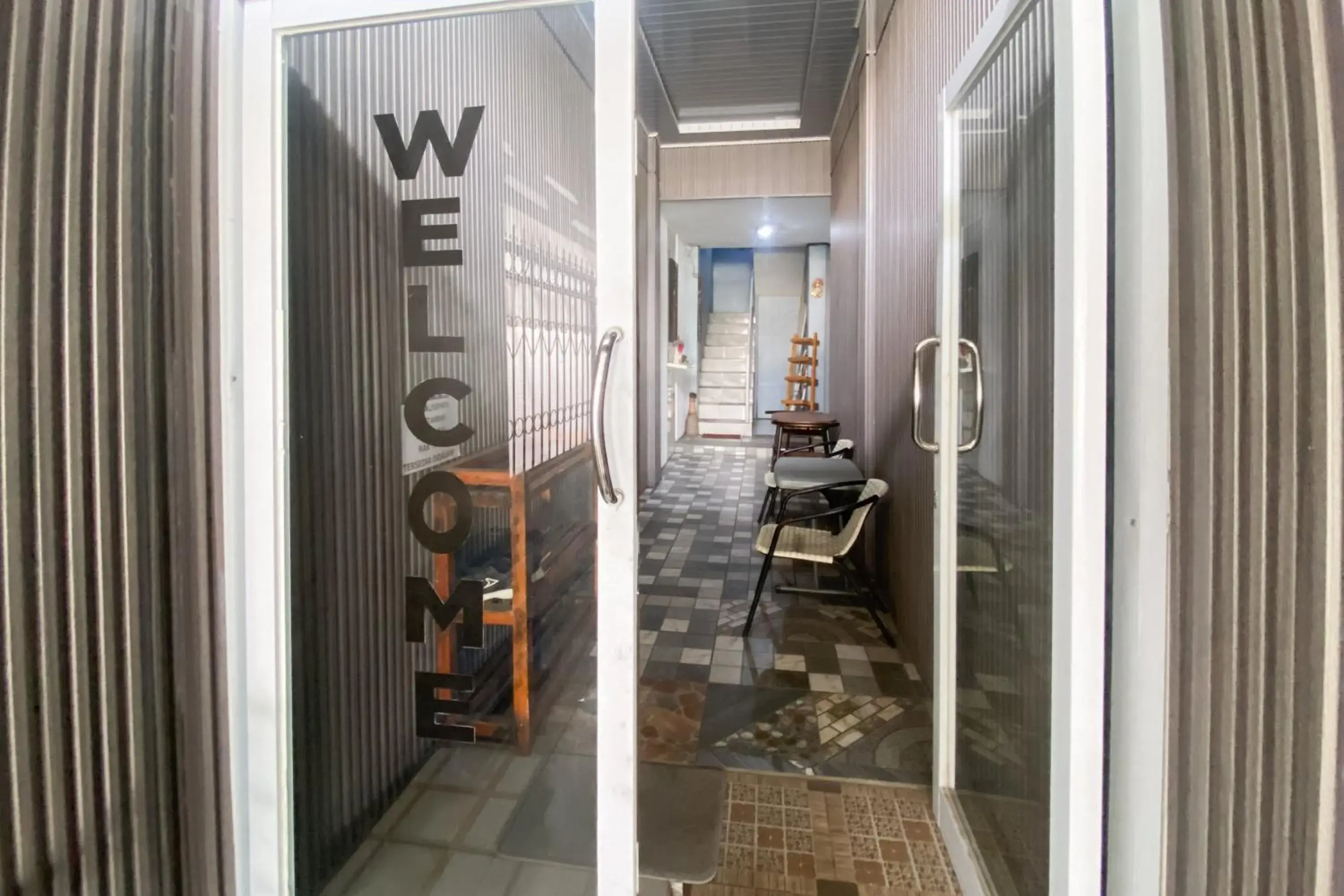 Facade/entrance in Andung Residence Lampung RedPartner Facade/entrance in Andung Residence Lampung RedPartner