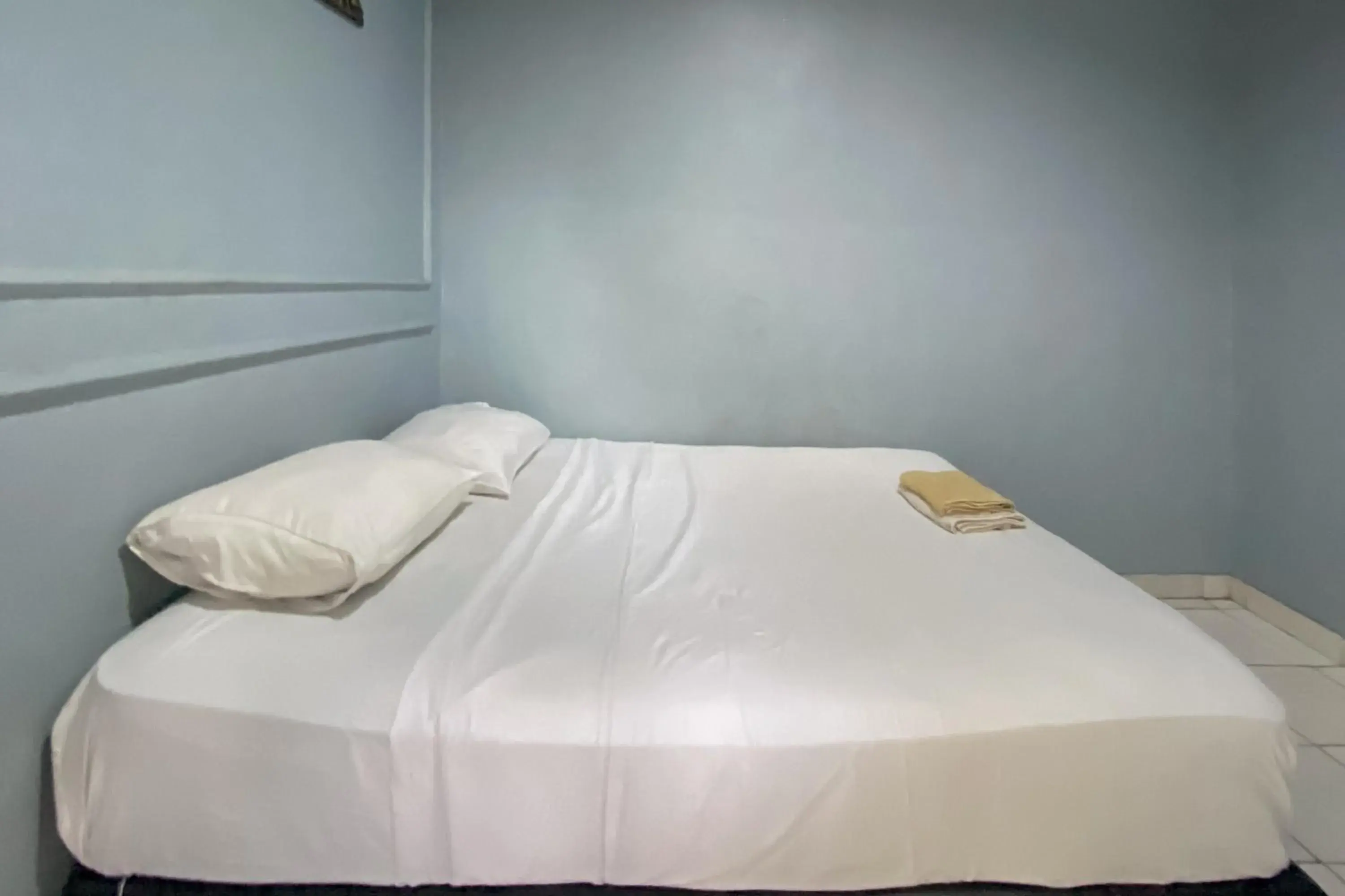 Bedroom, Bed in Andung Residence Lampung RedPartner Bedroom, Bed in Andung Residence Lampung RedPartner