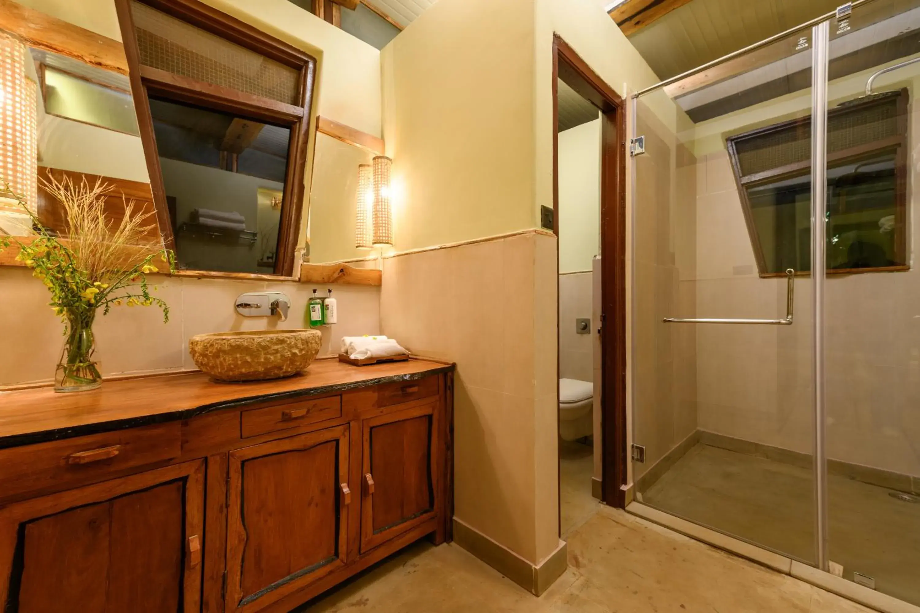 Bathroom in Kanha Jungle Camp Bathroom in Kanha Jungle Camp