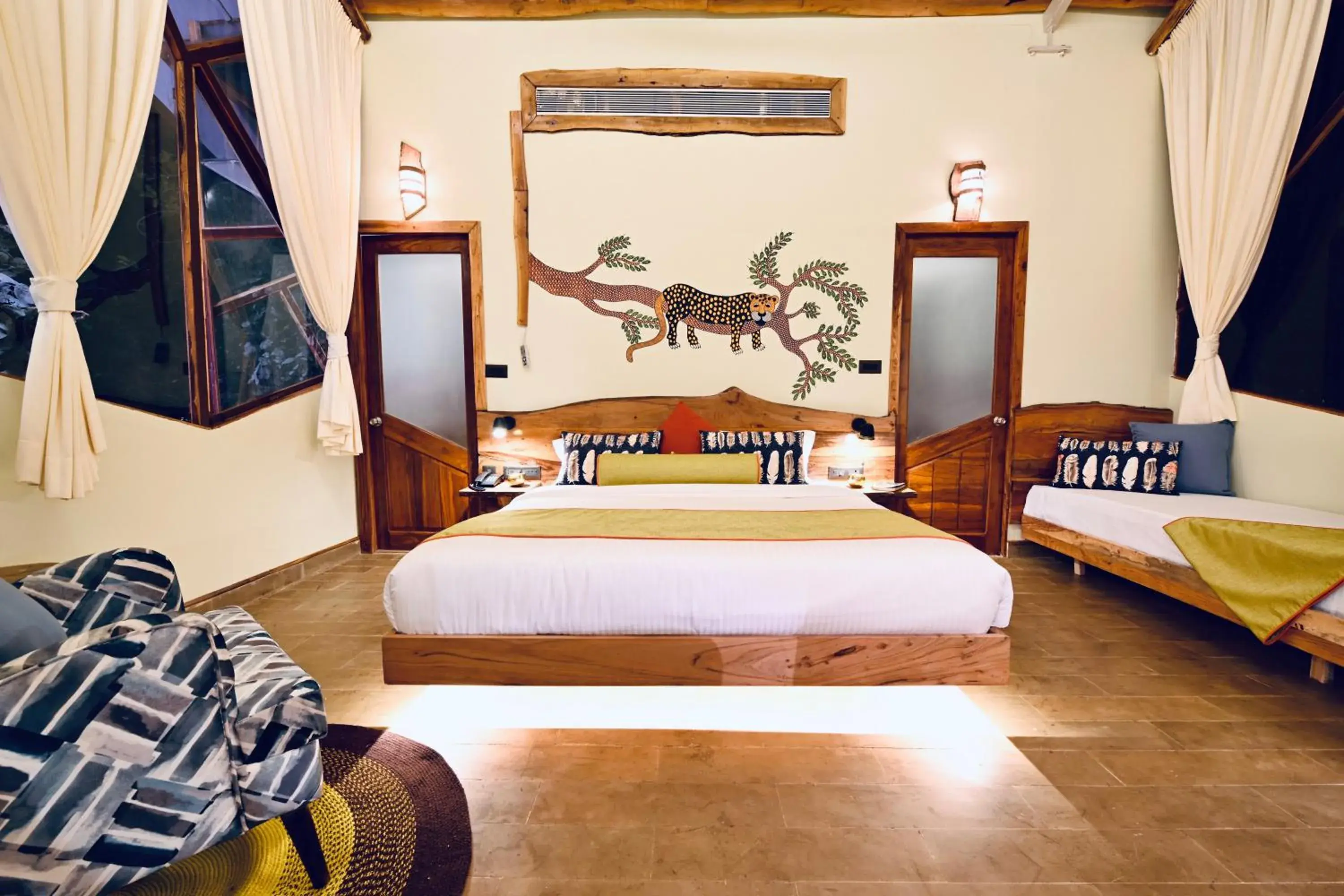 Deluxe Double or Twin Room with Garden View in Kanha Jungle Camp Deluxe Double or Twin Room with Garden View in Kanha Jungle Camp