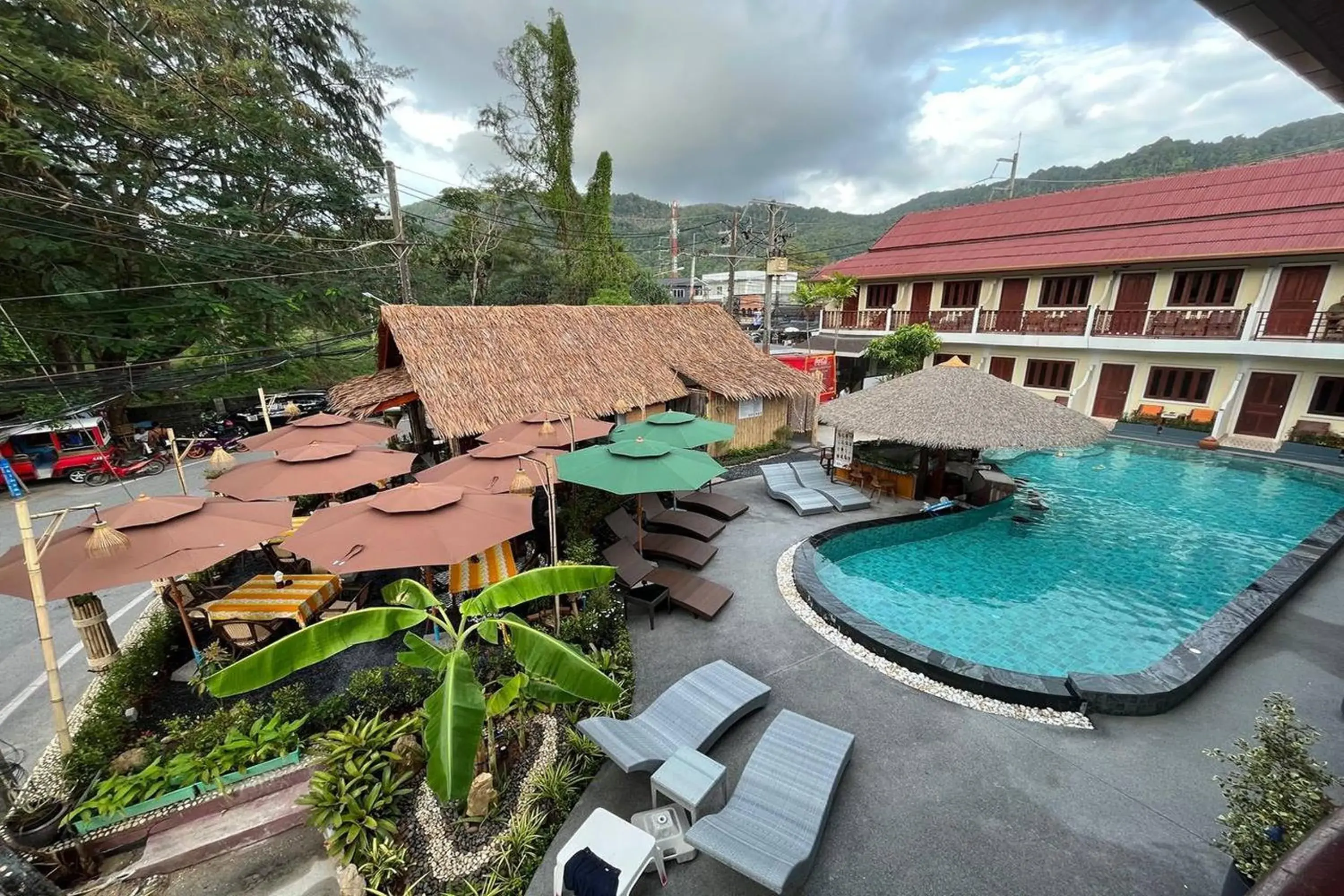 Pool view in Ginis Beach Resort Pool view in Ginis Beach Resort