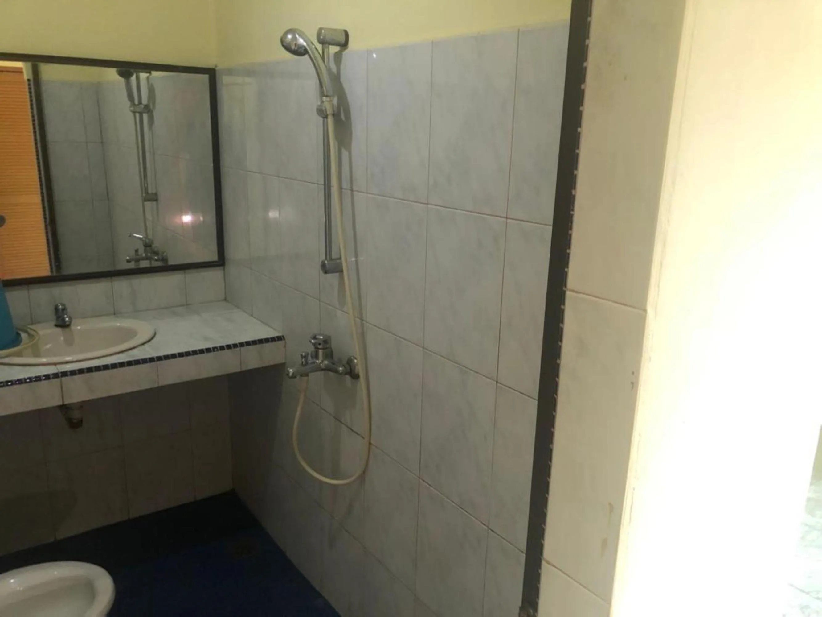 Bathroom in Hotel Pelita Terang