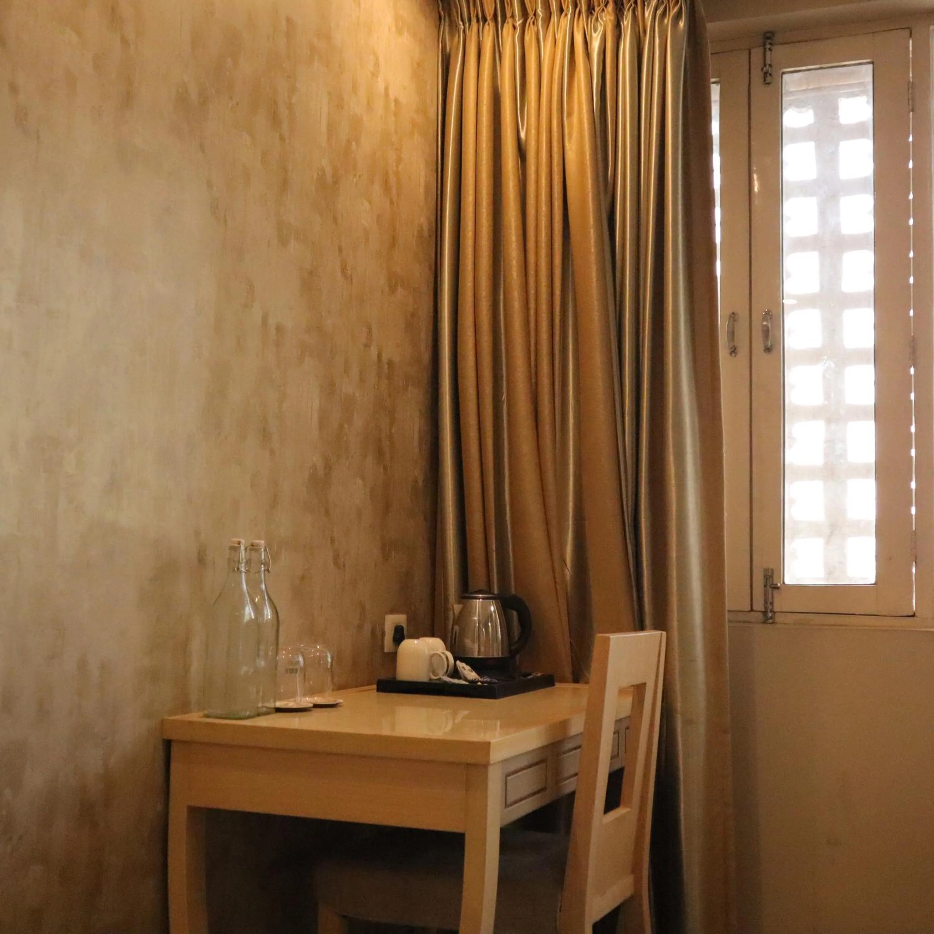 Coffee/tea facilities in Hotel CASA Aishbagh