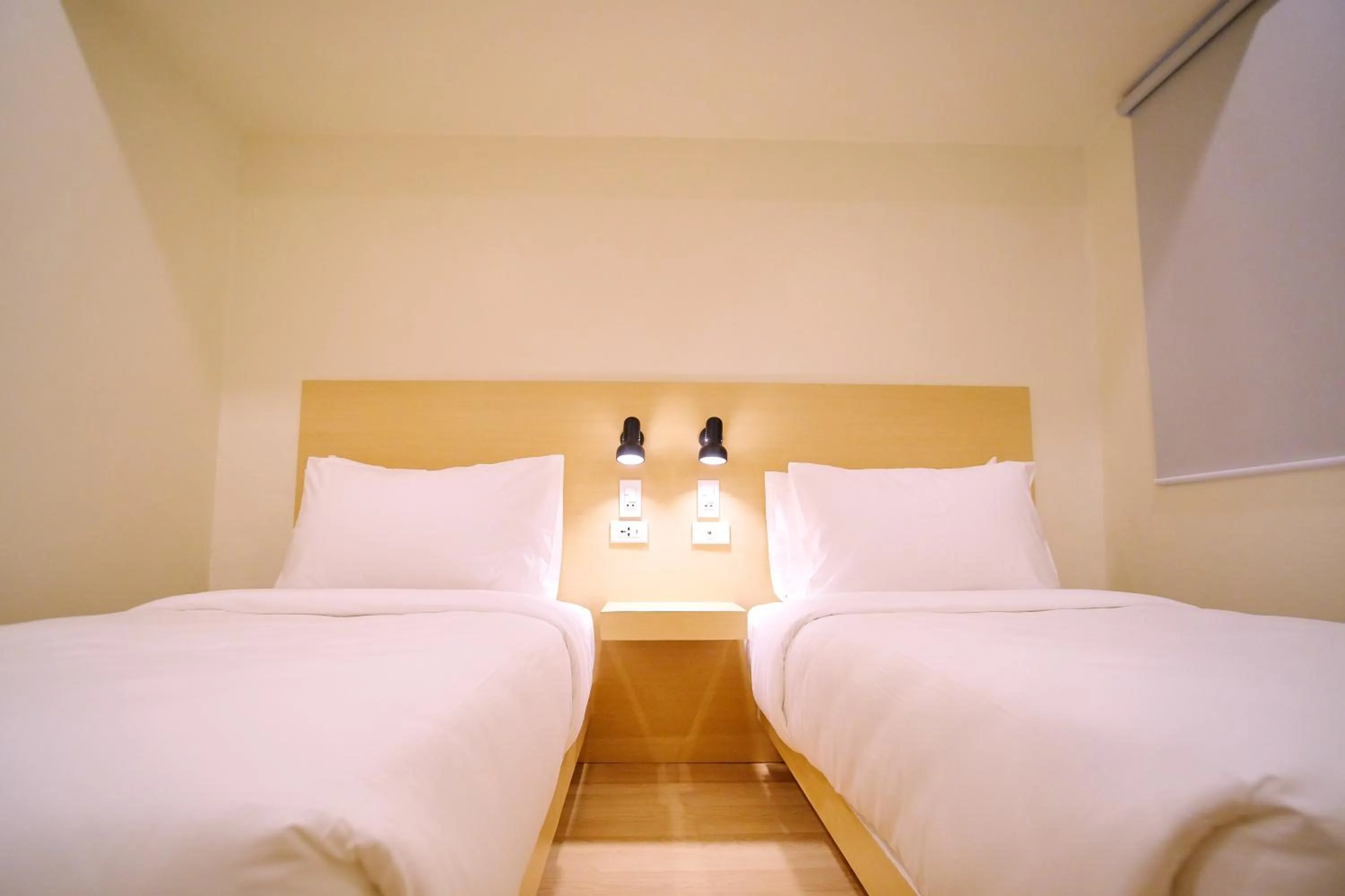 Bed in Bridge Hotel Express