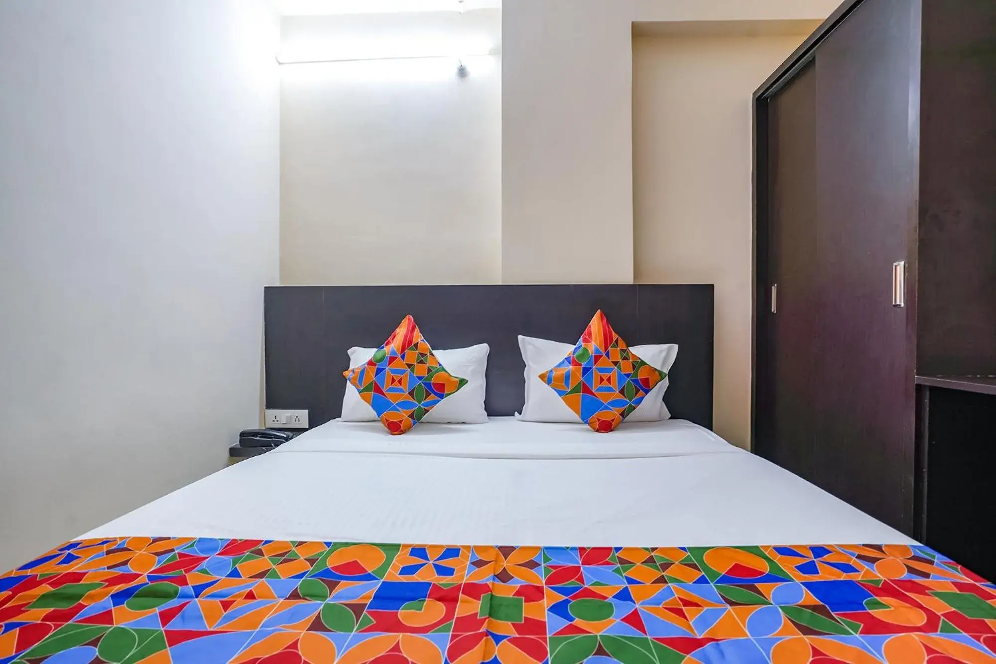 Bed in FabHotel Serenity - Nr AIG Hospital, Gachibowli Bed in FabHotel Serenity - Nr AIG Hospital, Gachibowli