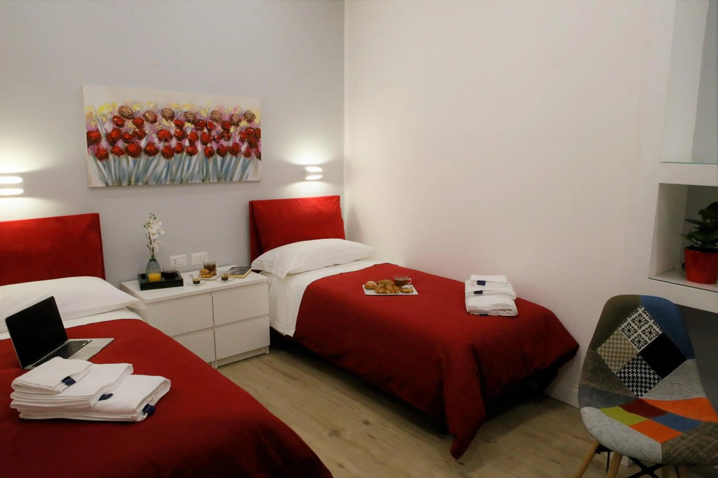 Bedroom, Bed in Porta San Gennaro