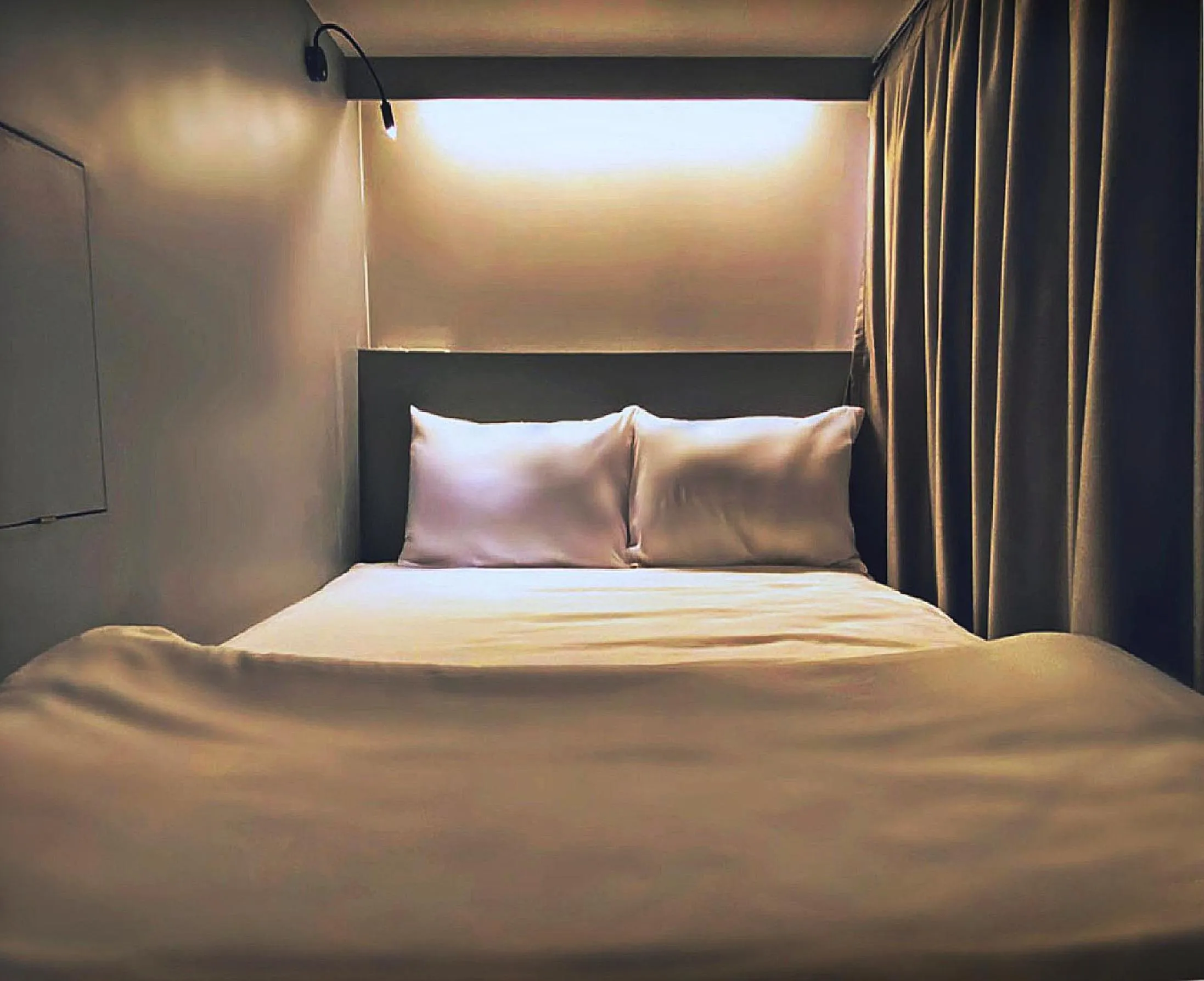 Bed in Capzule Bed Phuket