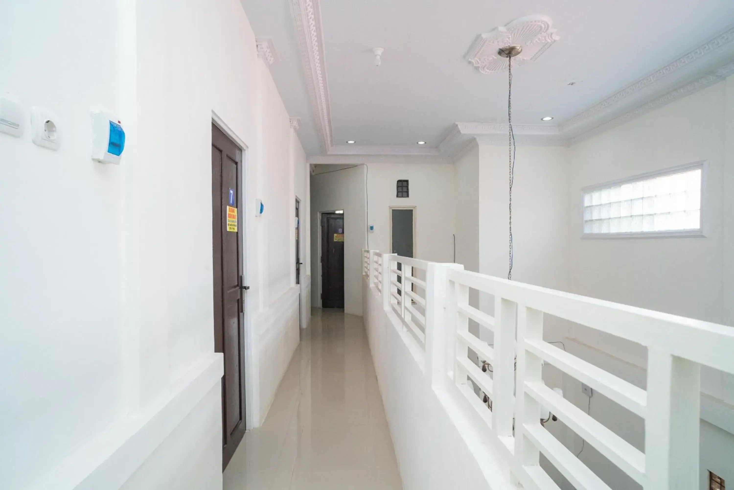 Property building in RedDoorz Syariah near Jalan A Yani KM 8 Citraland Property building in RedDoorz Syariah near Jalan A Yani KM 8 Citraland