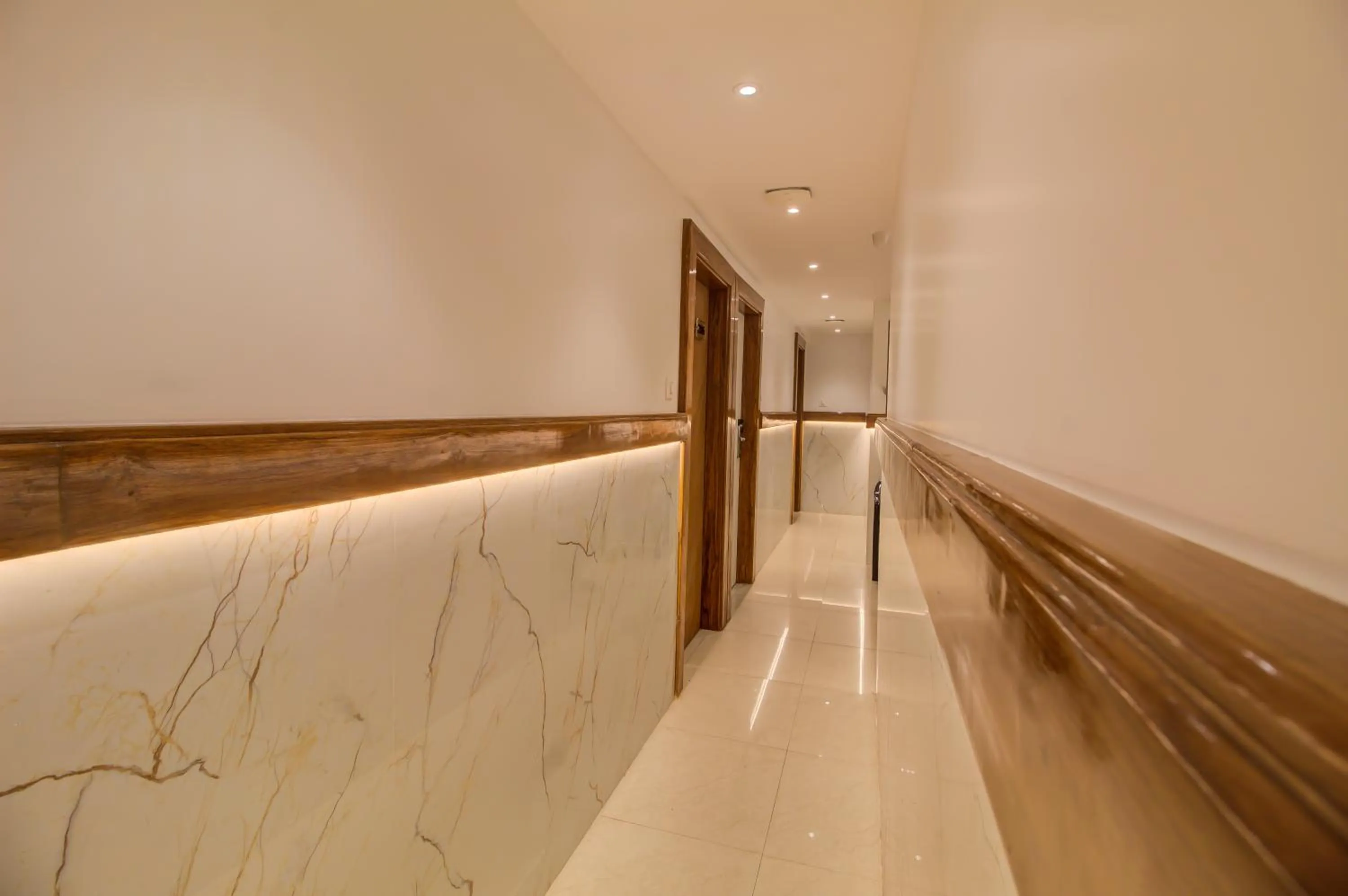 Lobby or reception in Hotel Malad Inn opposite Malad Railway Station