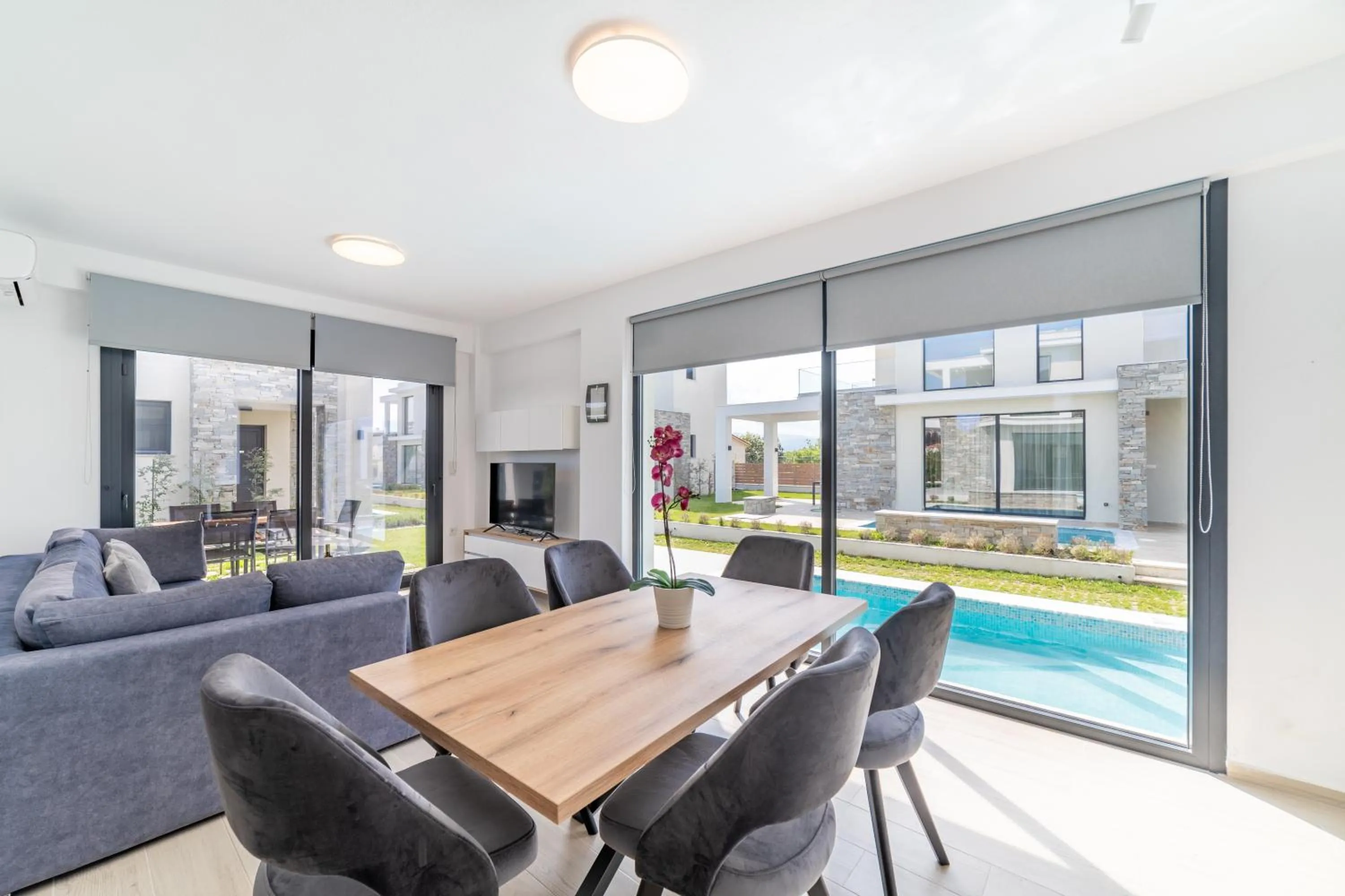 Patio in Thalassa & Thalassa Prive Residential Complex