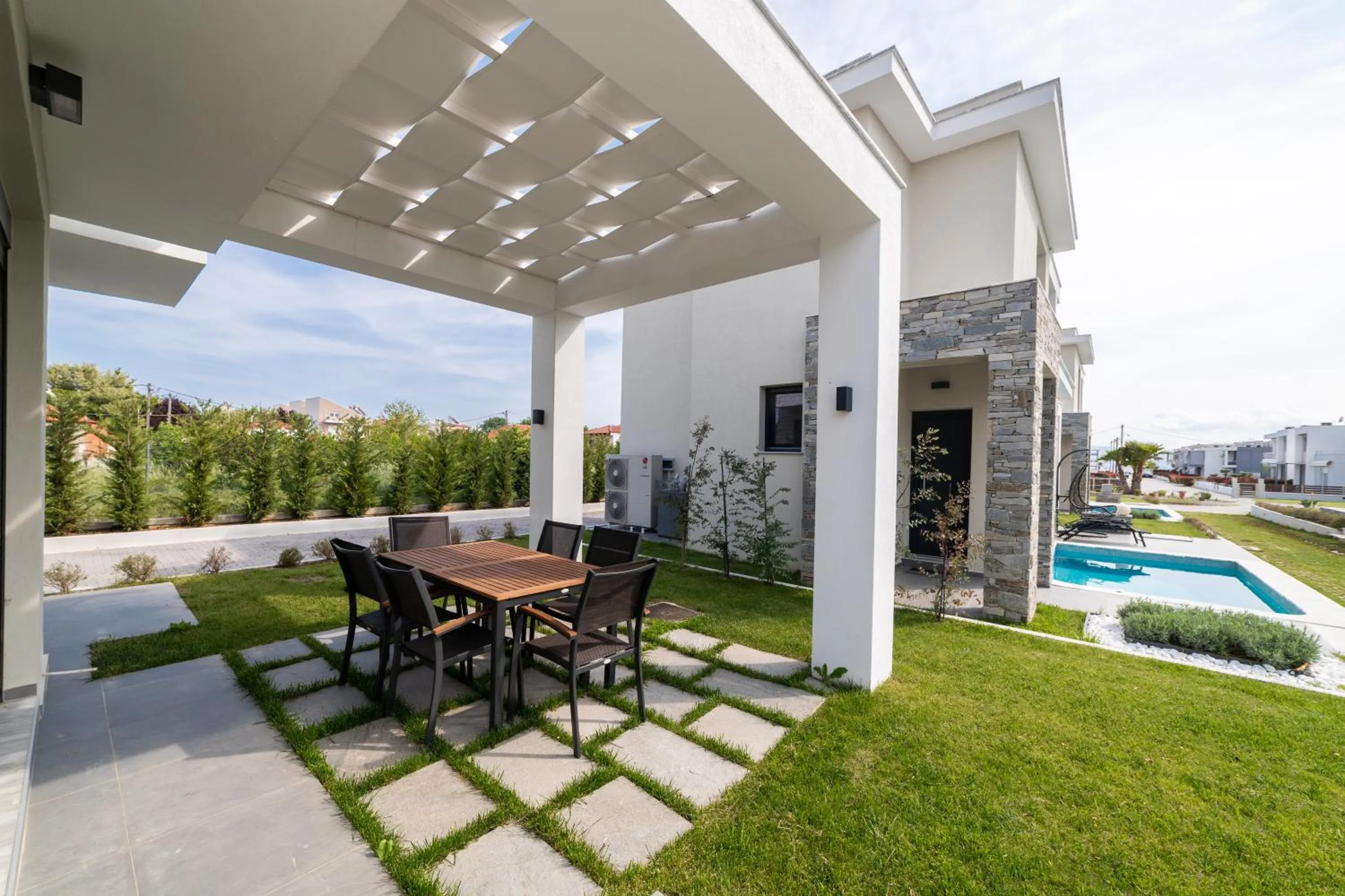 Property building in Thalassa & Thalassa Prive Residential Complex