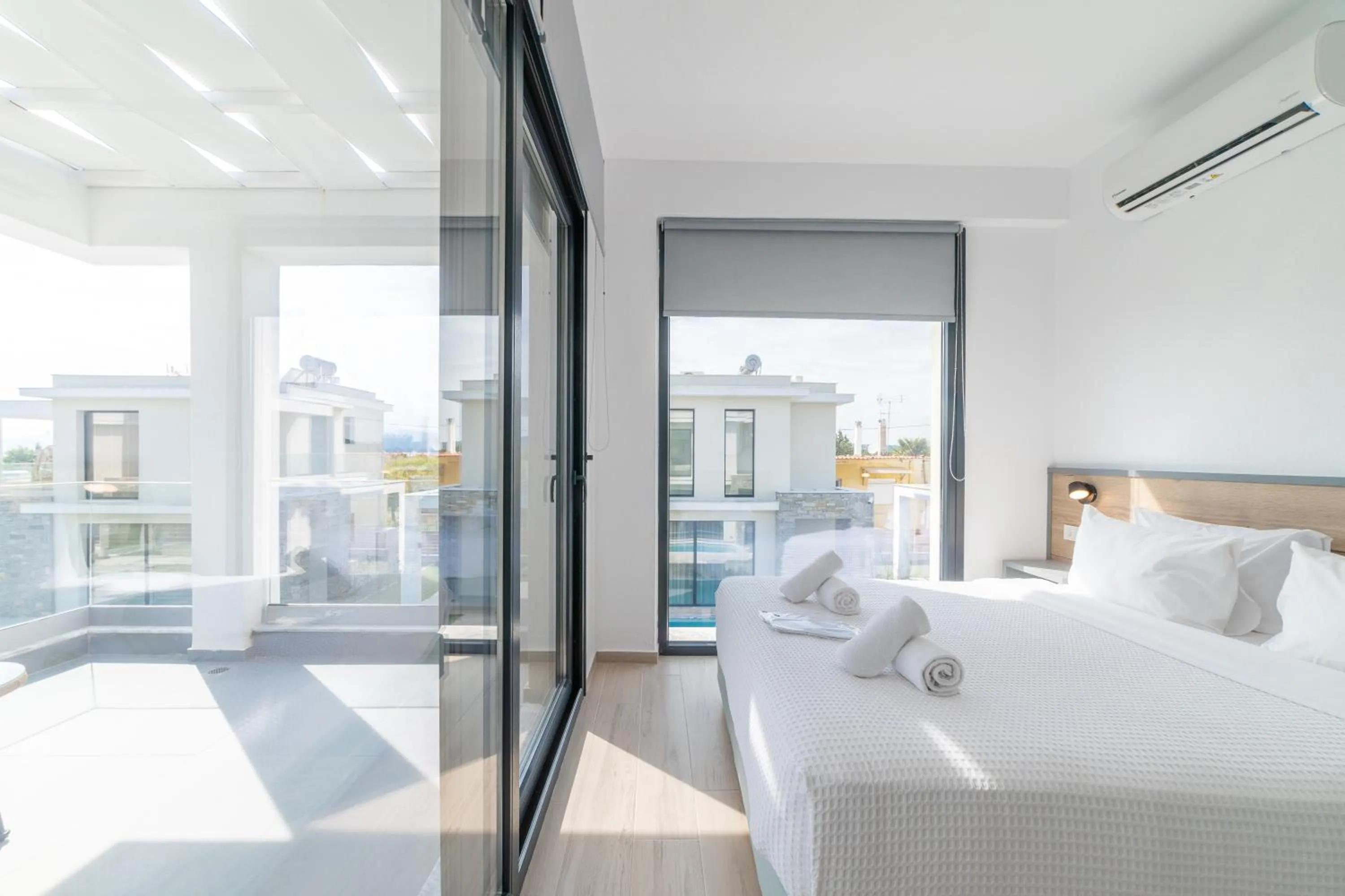 Bedroom, Bed in Thalassa & Thalassa Prive Residential Complex