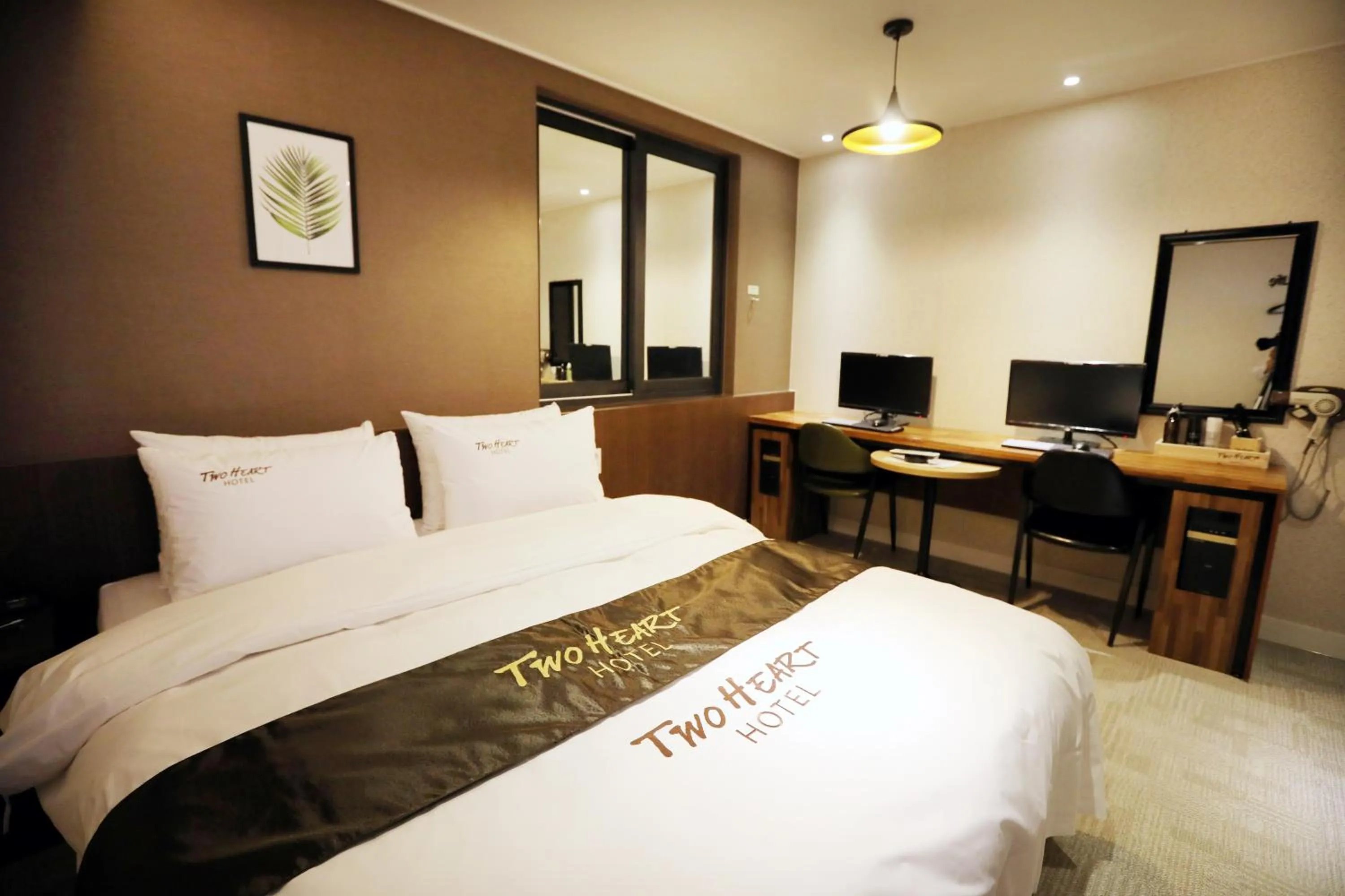 Bed in Hotel Two Heart