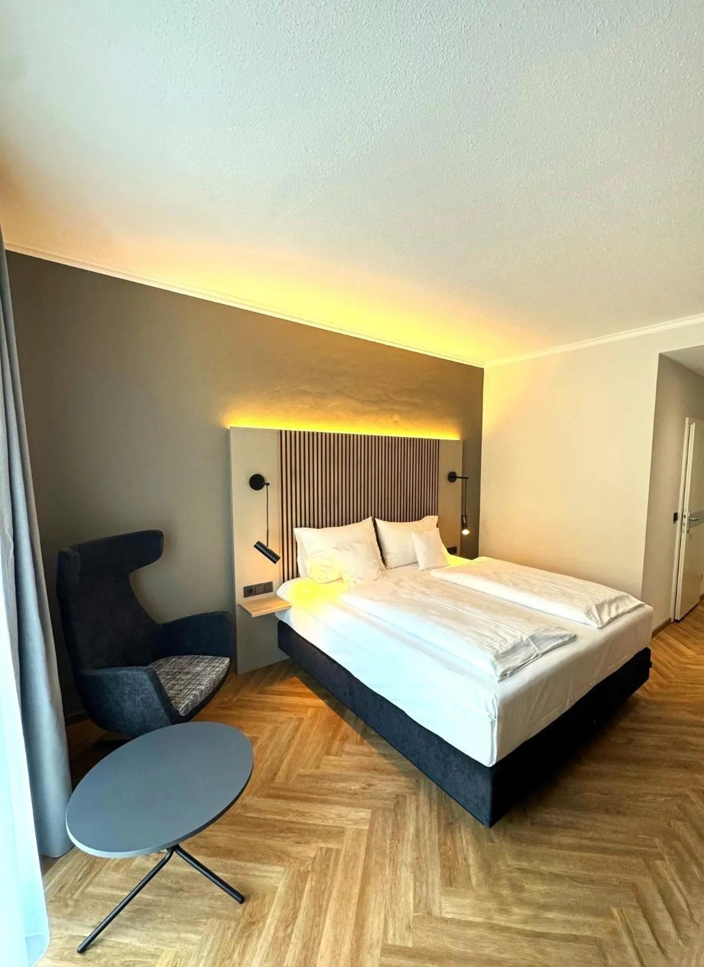 Photo of the whole room, Bed in Altstadthotel