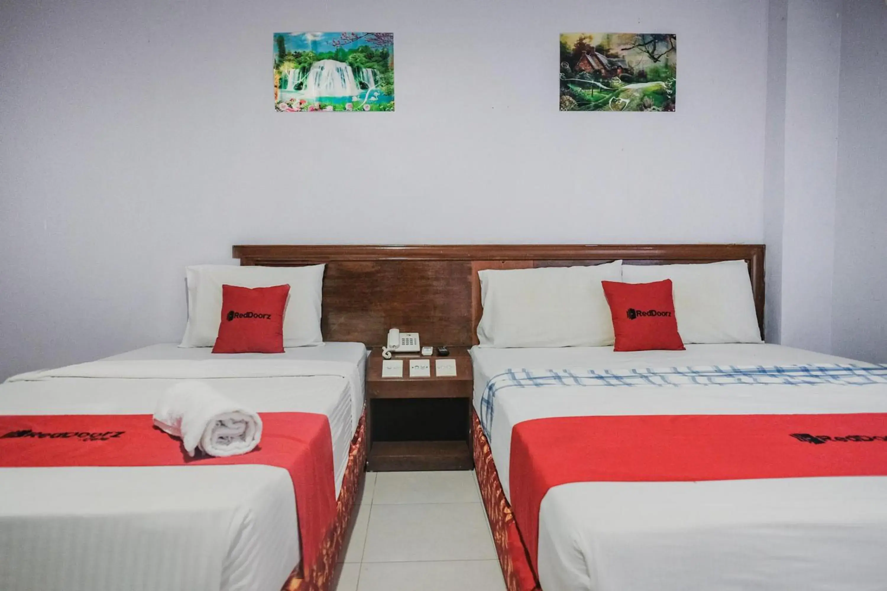 Bed in Reddoorz near Nagoya Hill Mall Batam 5 Bed in Reddoorz near Nagoya Hill Mall Batam 5