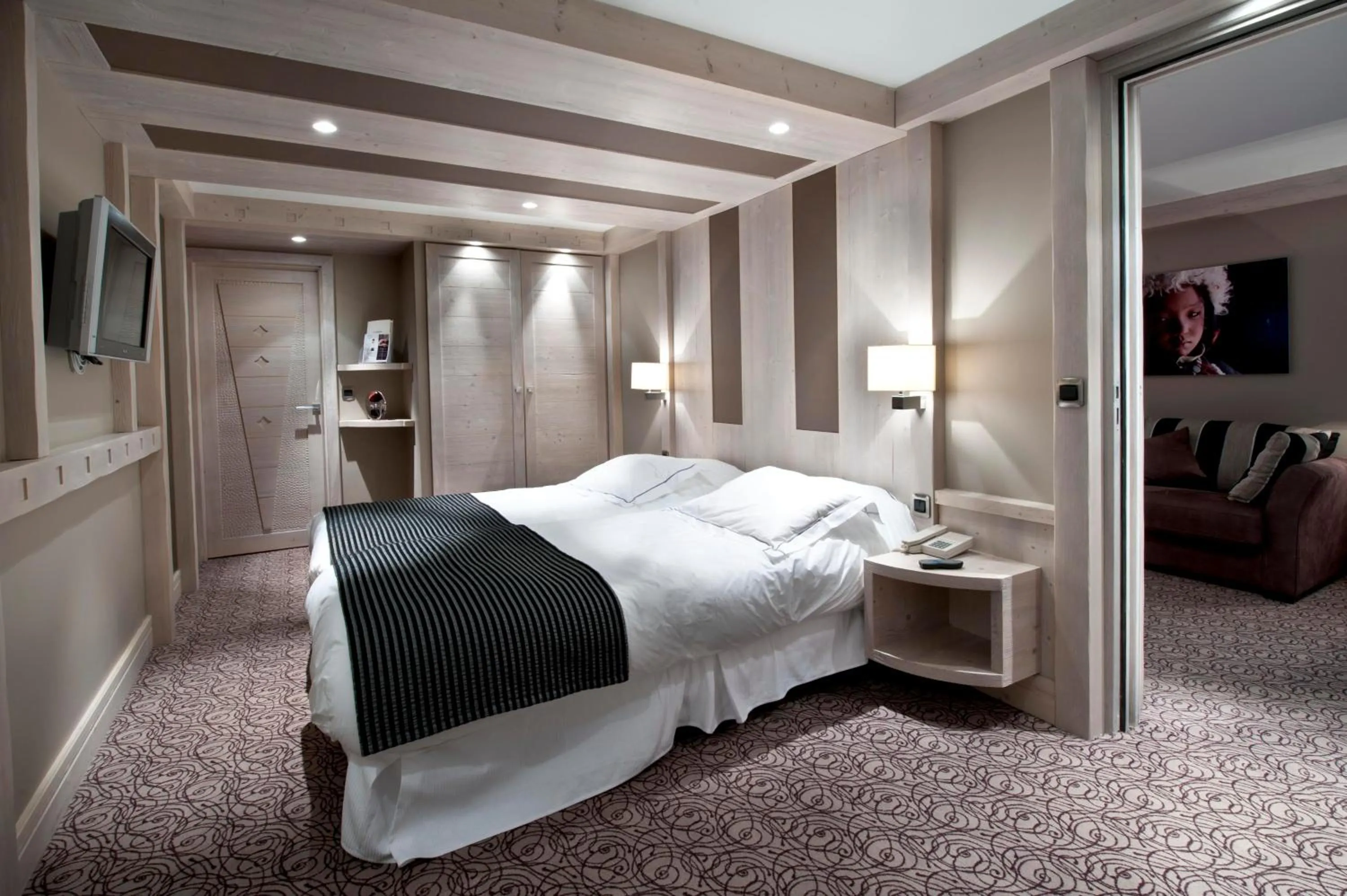 Bed in Hôtel Les Sherpas