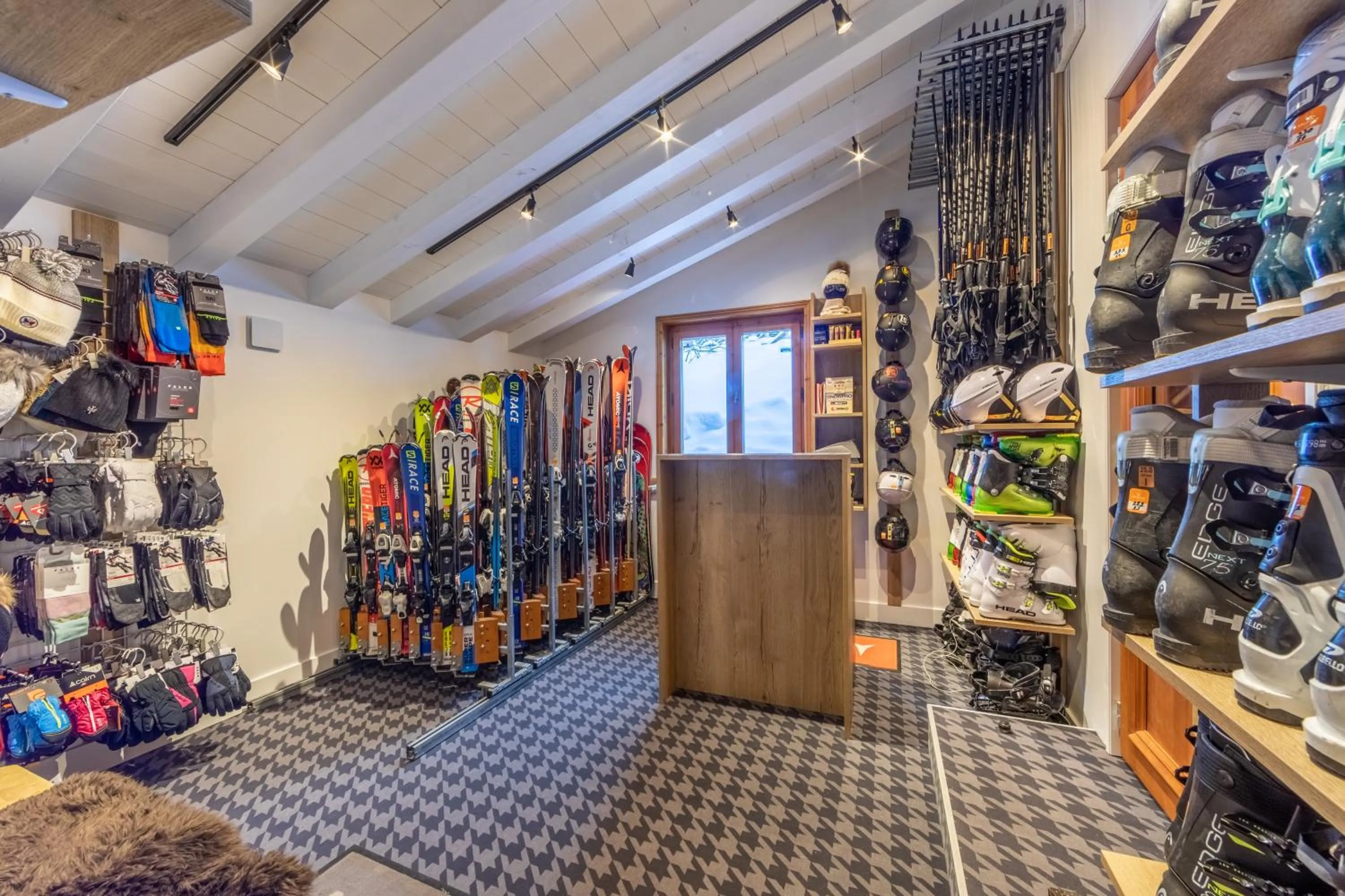 Ski School in Hôtel Les Sherpas