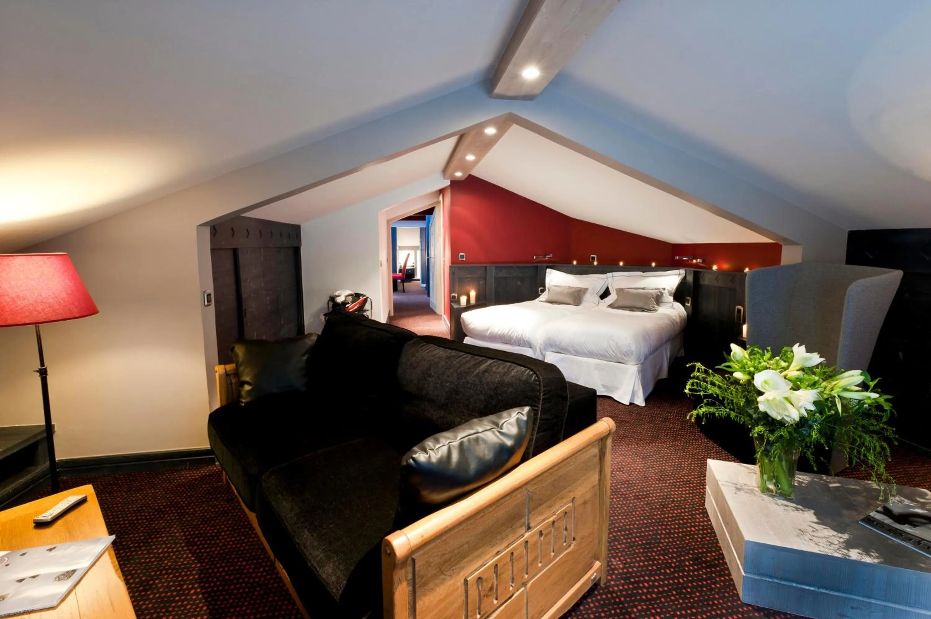 Bed in Hôtel Les Sherpas