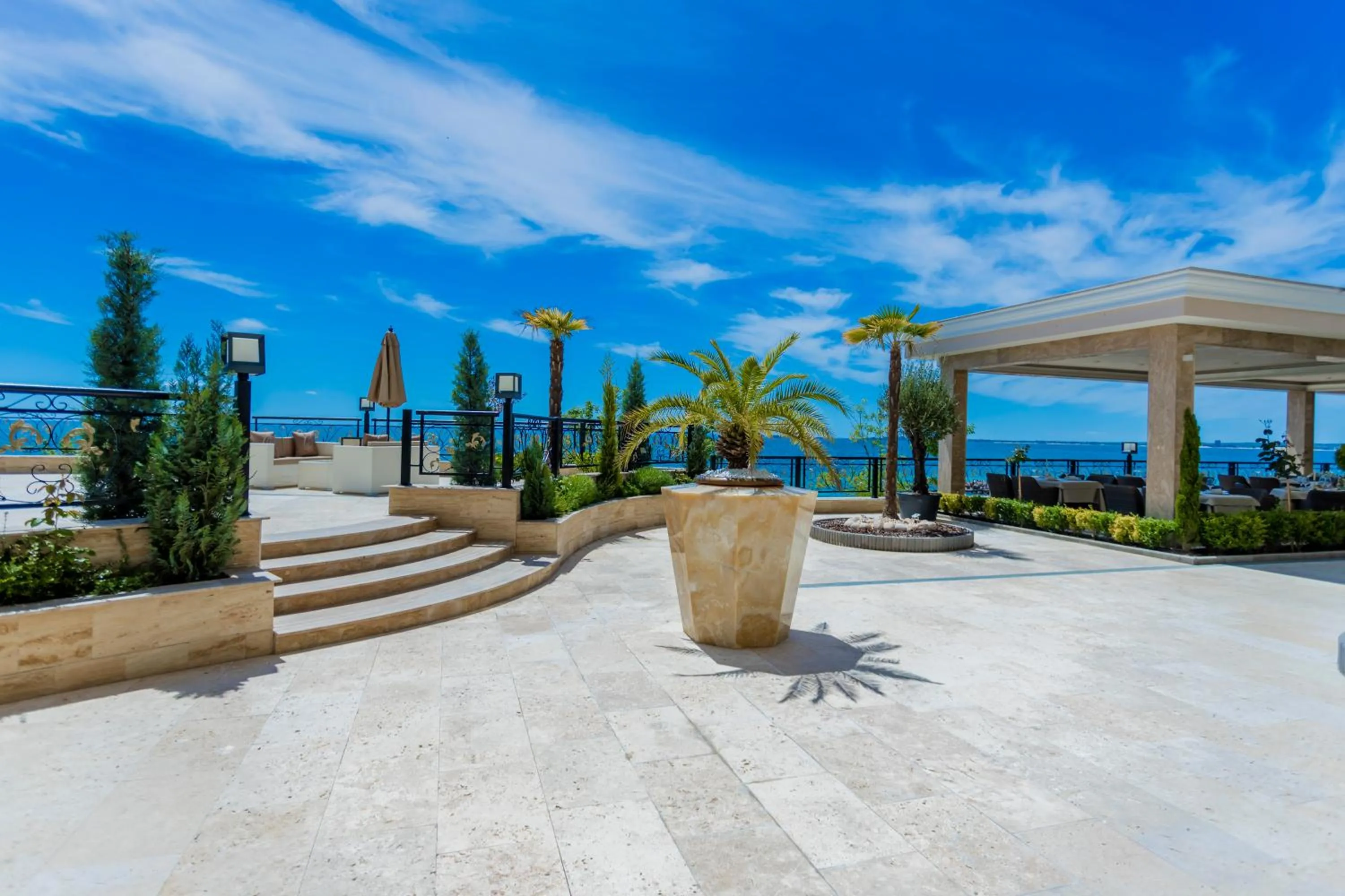 Sea view in Onyx Beach Residence - Free Beach Access & Parking