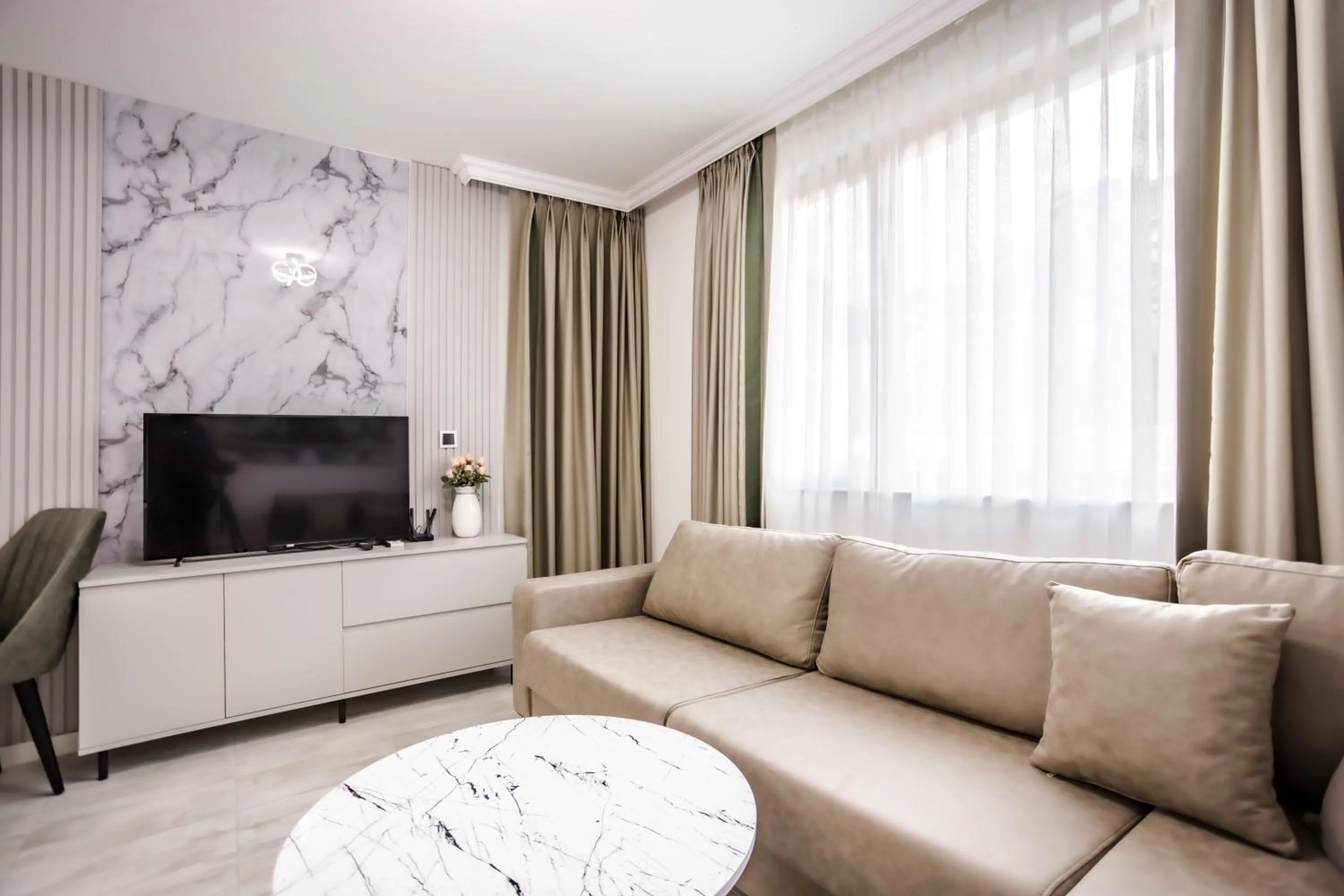 Mountain view in Onyx Beach Residence - Free Beach Access & Parking