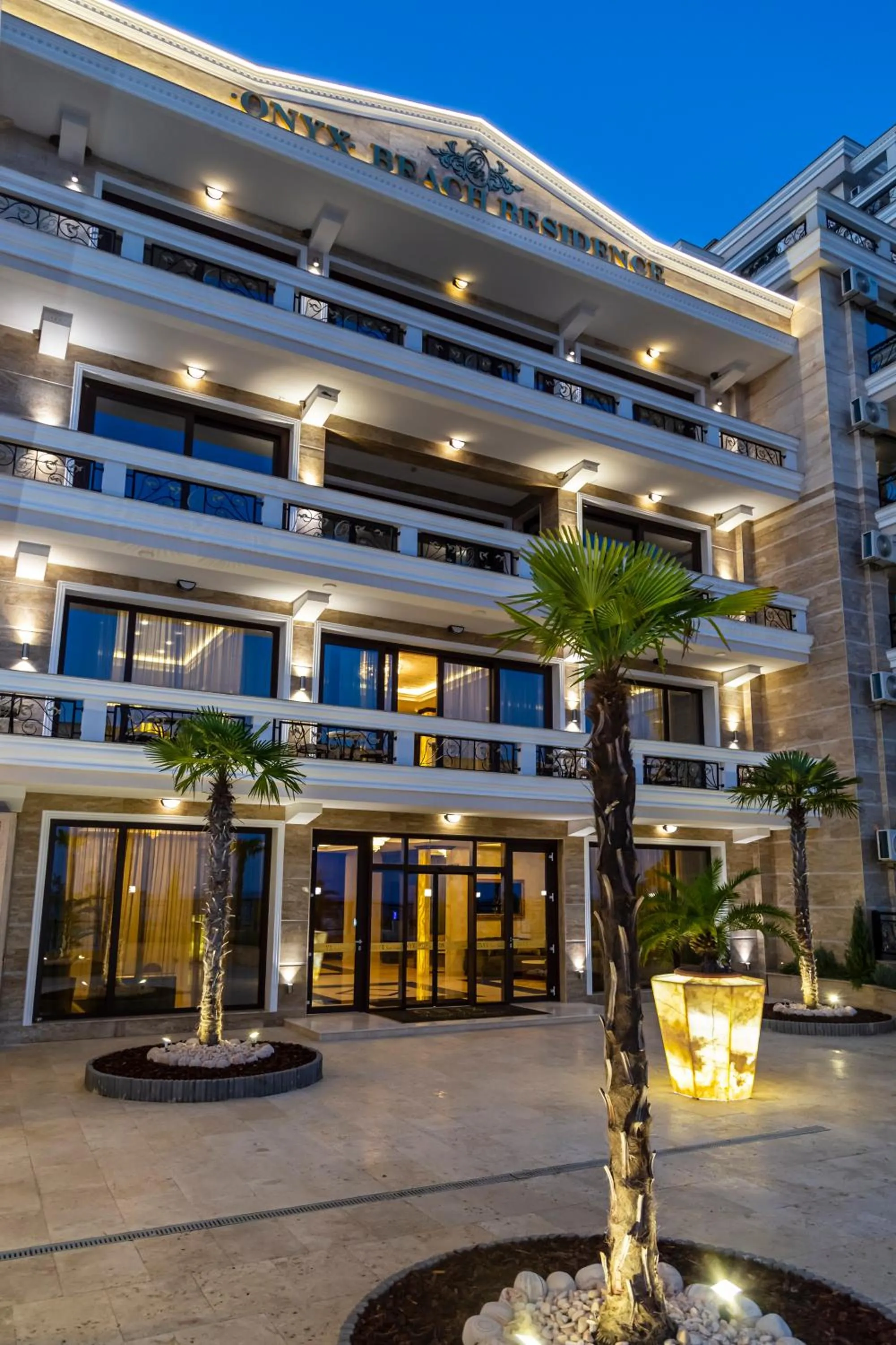 Property building in Onyx Beach Residence - Free Beach Access & Parking