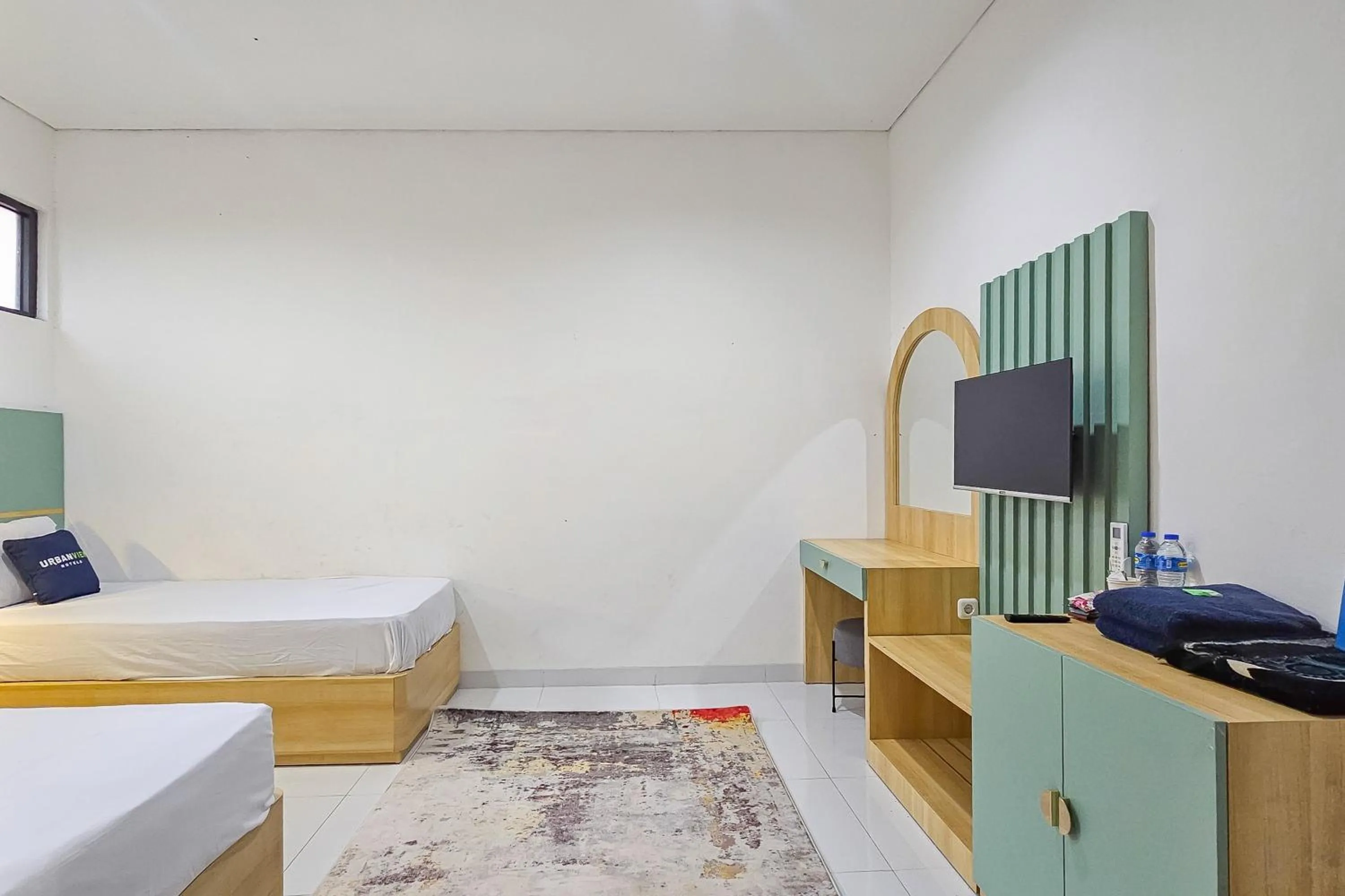 Bedroom, Bed in Urbanview Villa Balong BHO Syariah Bandung