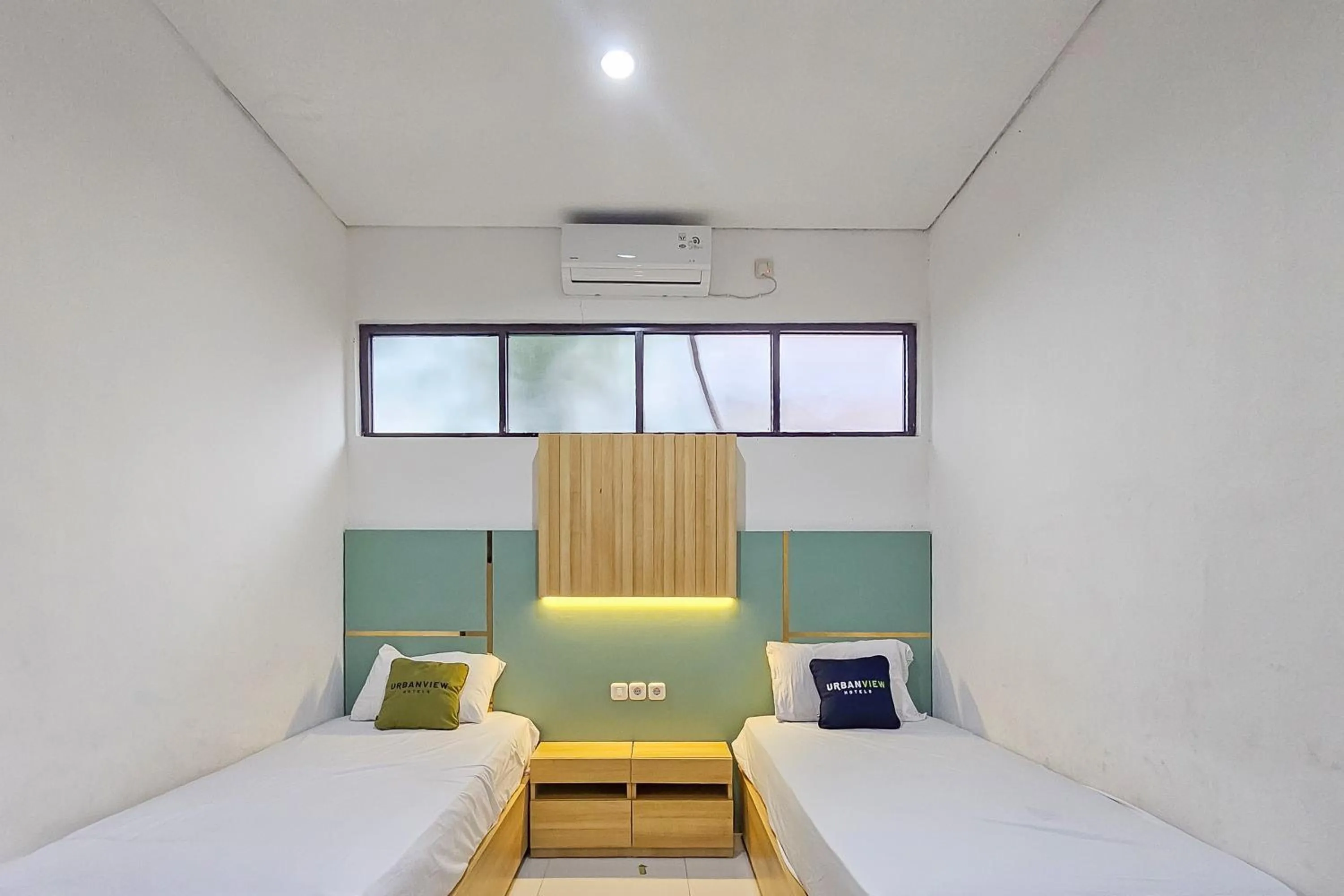 Bedroom, Bed in Urbanview Villa Balong BHO Syariah Bandung