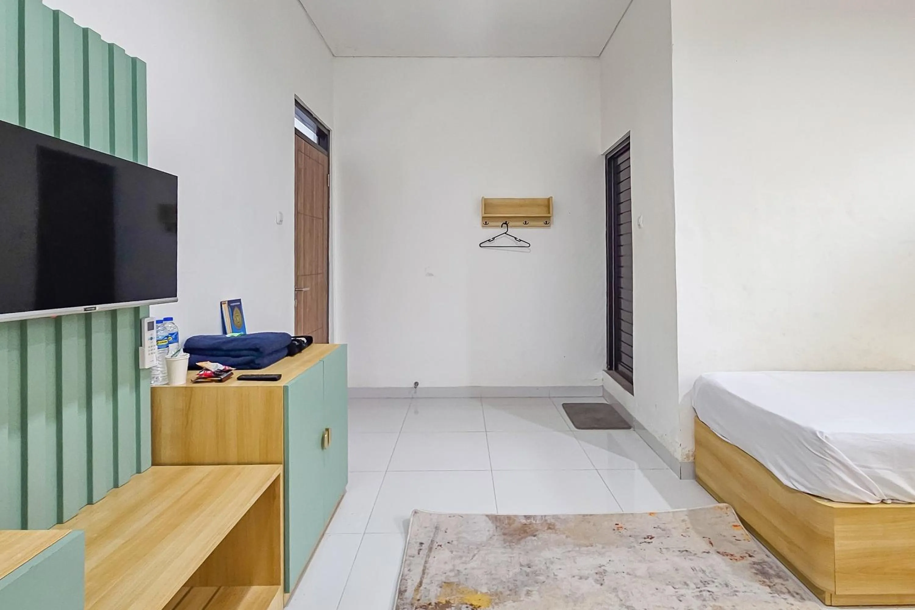 Bedroom, Bed in Urbanview Villa Balong BHO Syariah Bandung