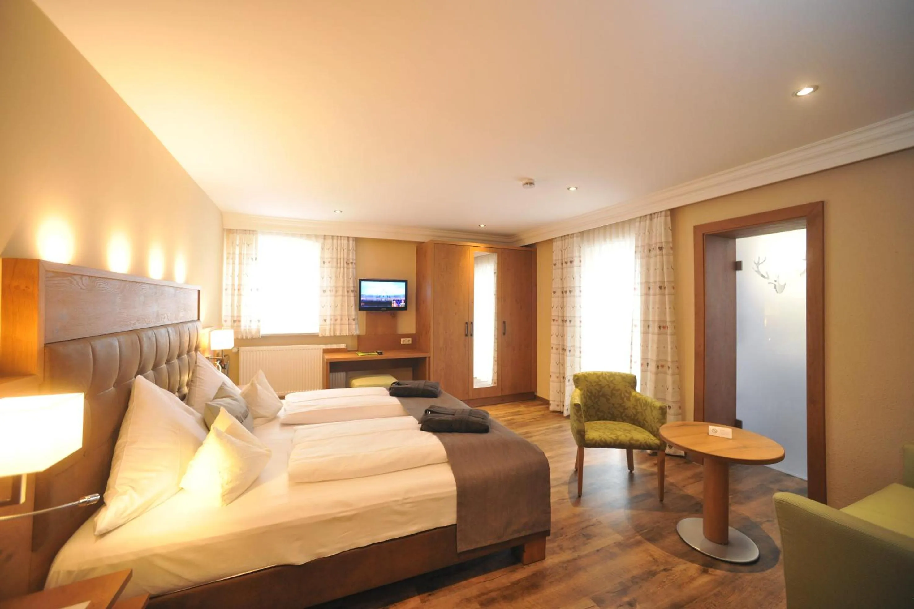 Bed in Ferienhotel Hubertus