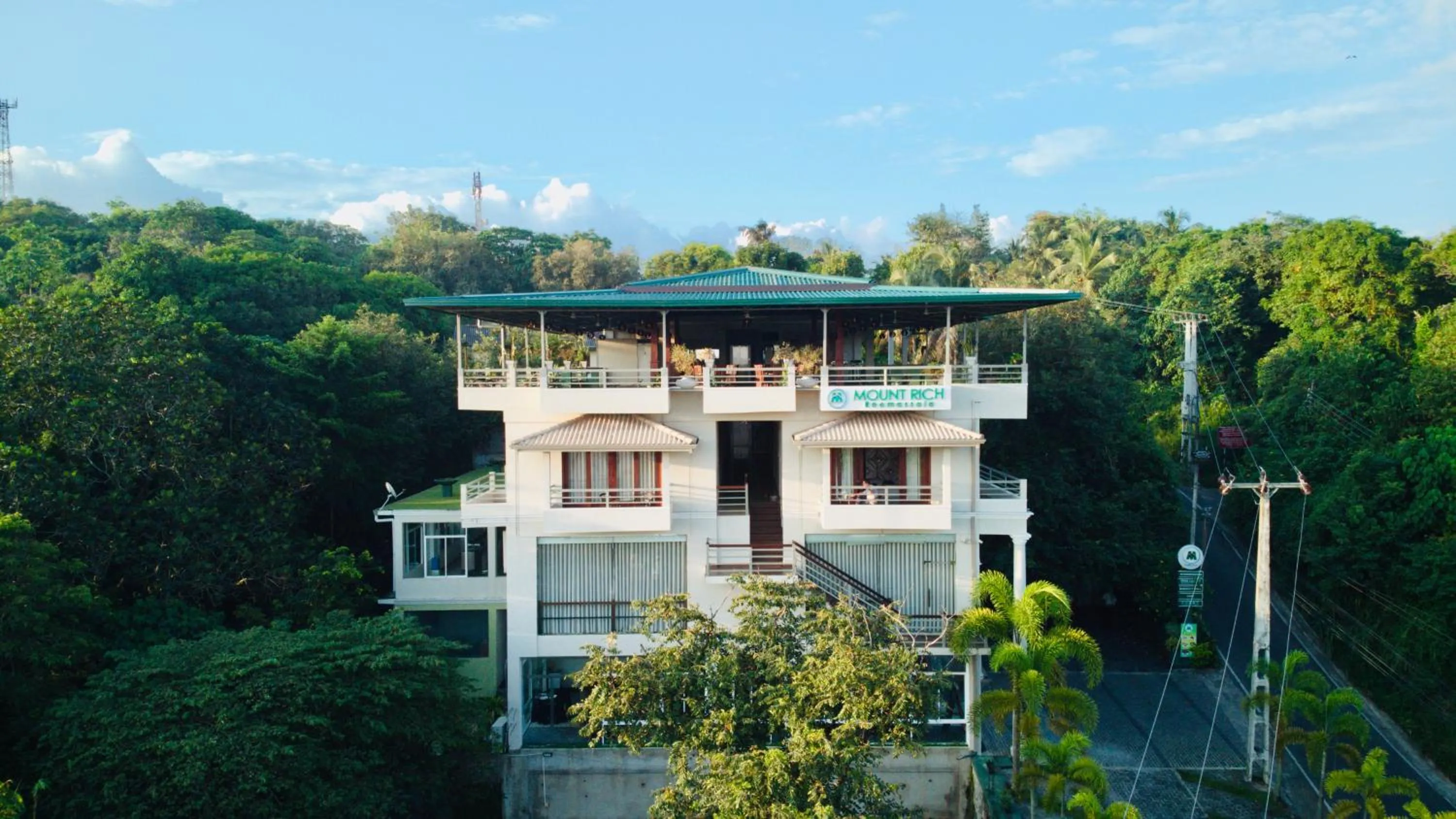 Property building in Mount Rich Rumassala