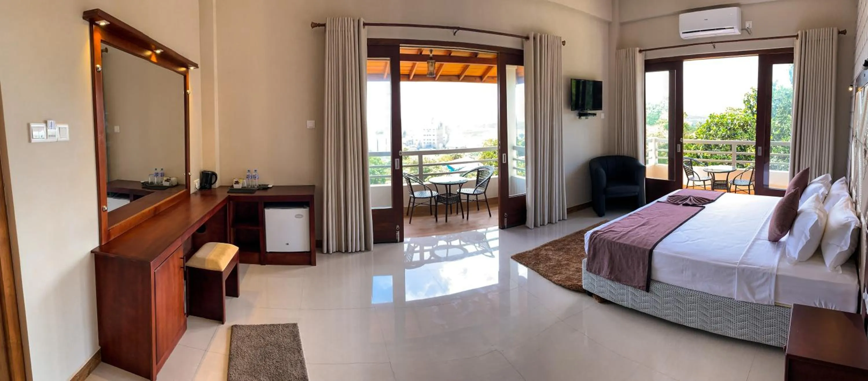 Photo of the whole room, Bed in Mount Rich Rumassala