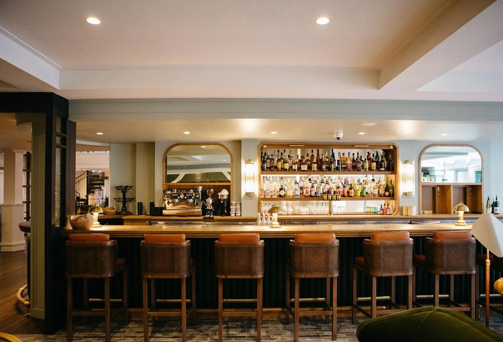 Lounge or bar in Emeline