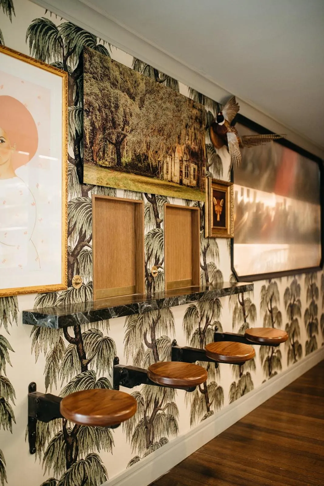 Lounge or bar in Emeline