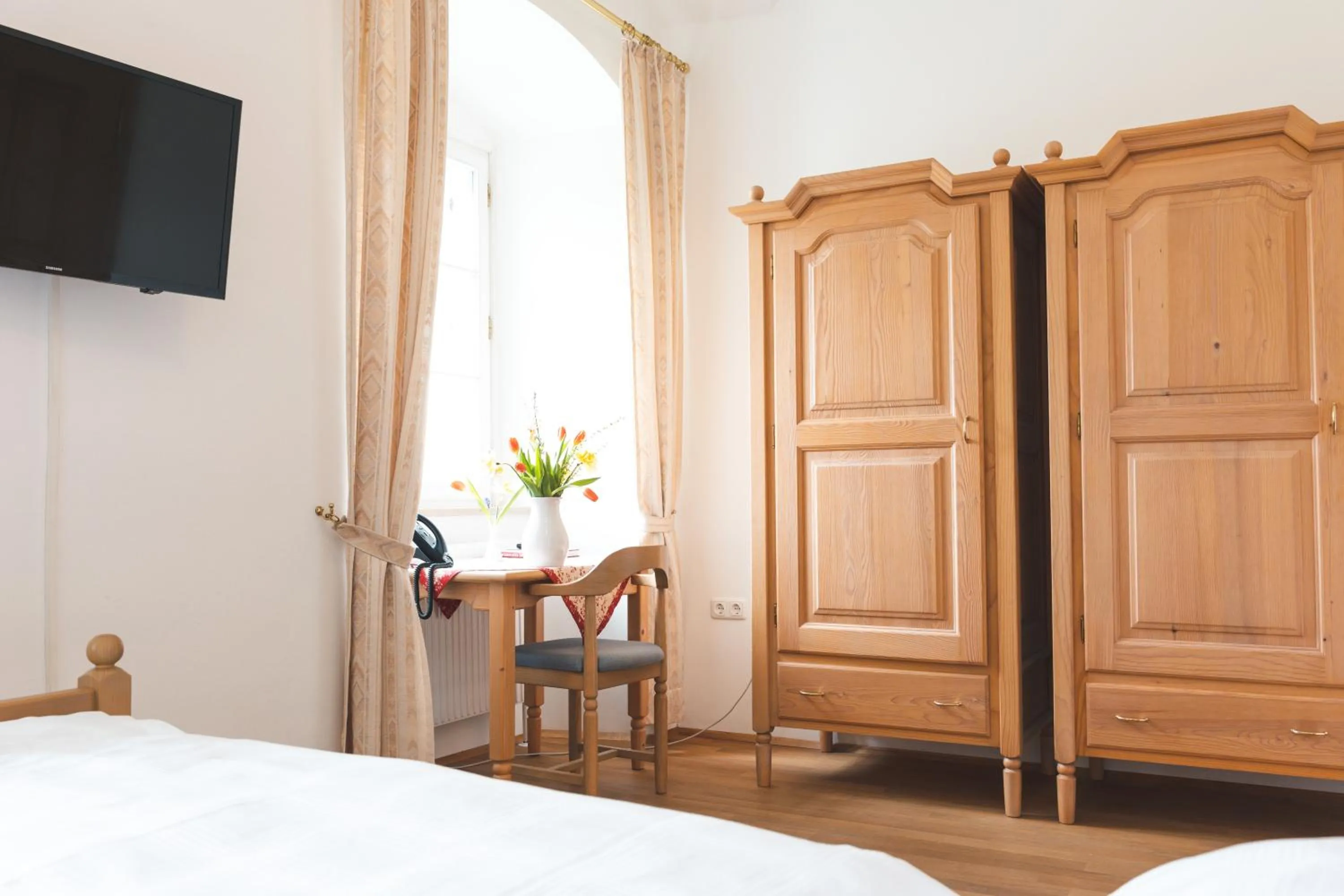 Property building, Bed in Seminarzentrum Stift Schlägl