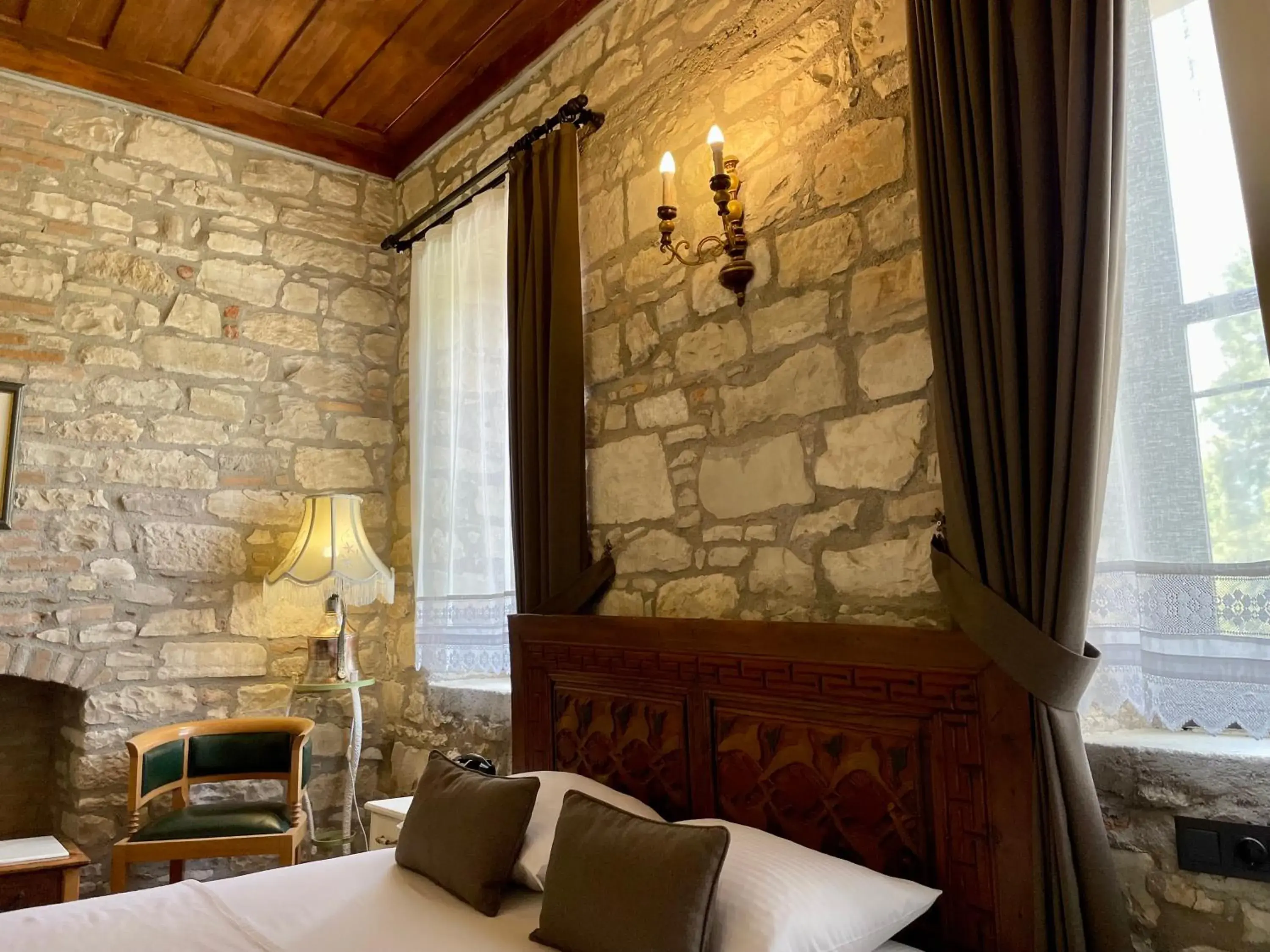 Superior Double Room in Urla Taş Konak Otel Superior Double Room in Urla Taş Konak Otel