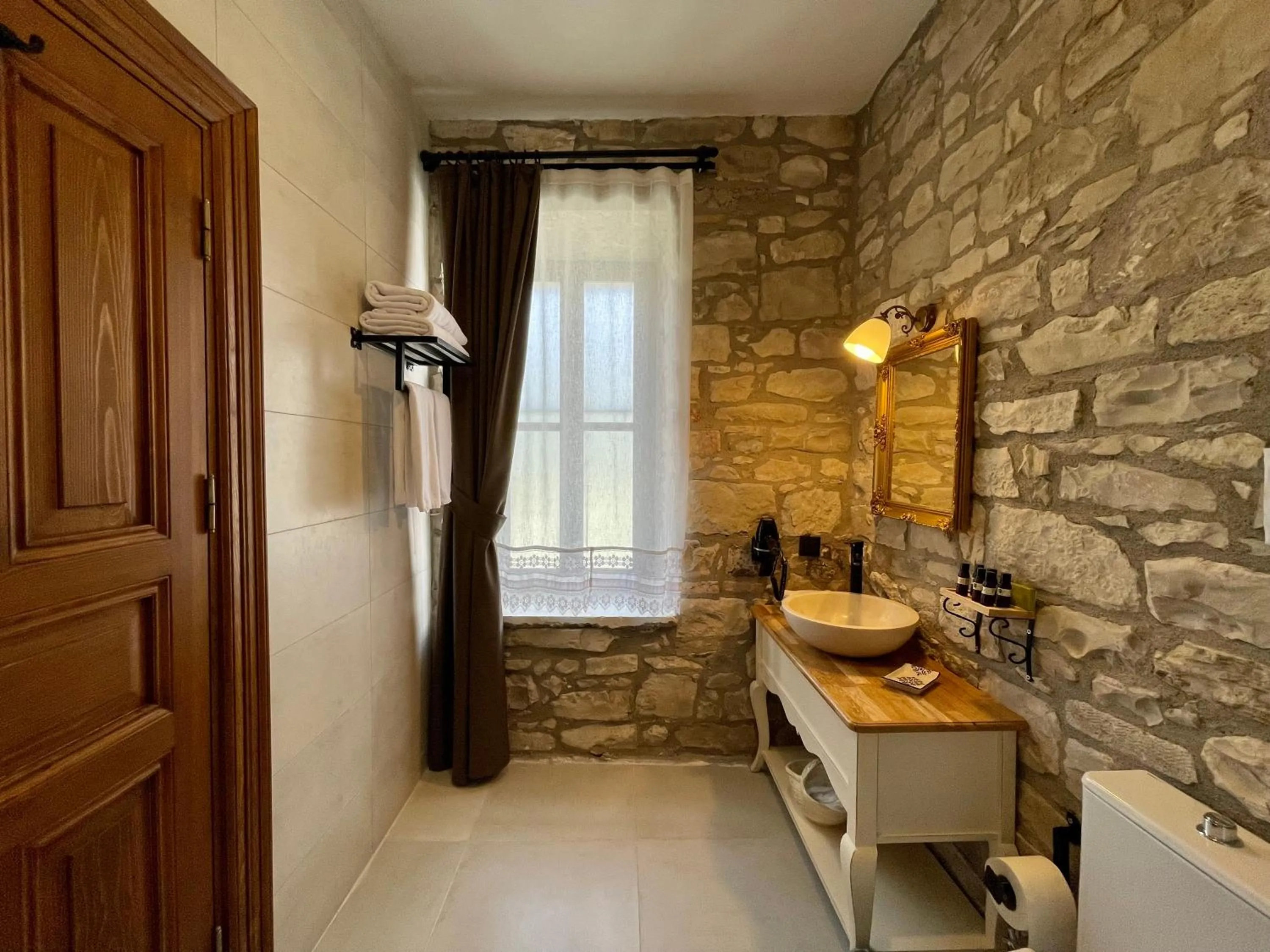 Urla Taş Konak Otel