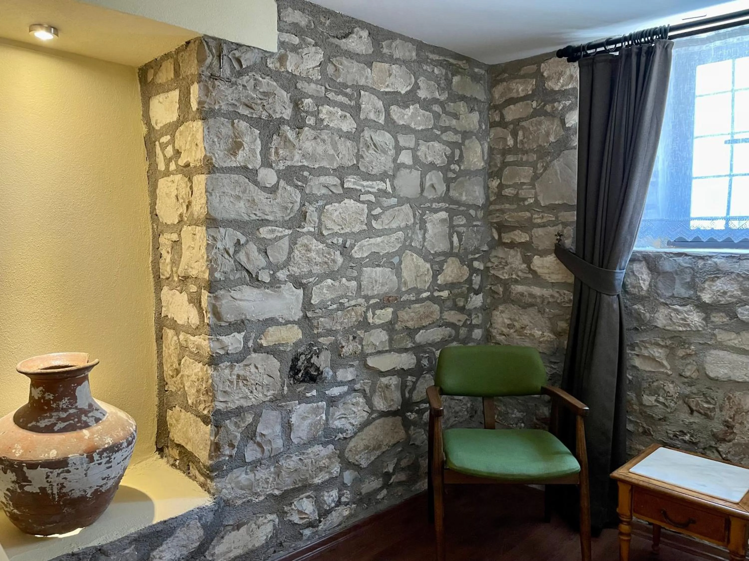 Urla Taş Konak Otel