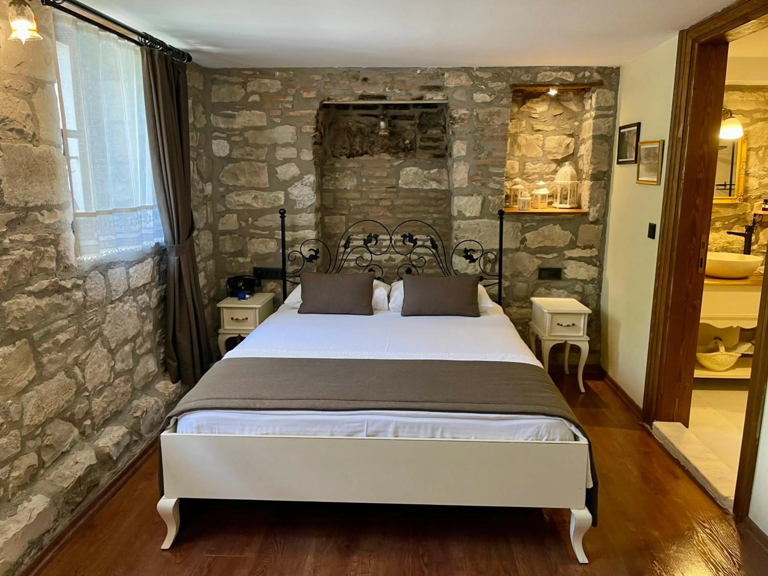 Bed in Urla Taş Konak Otel