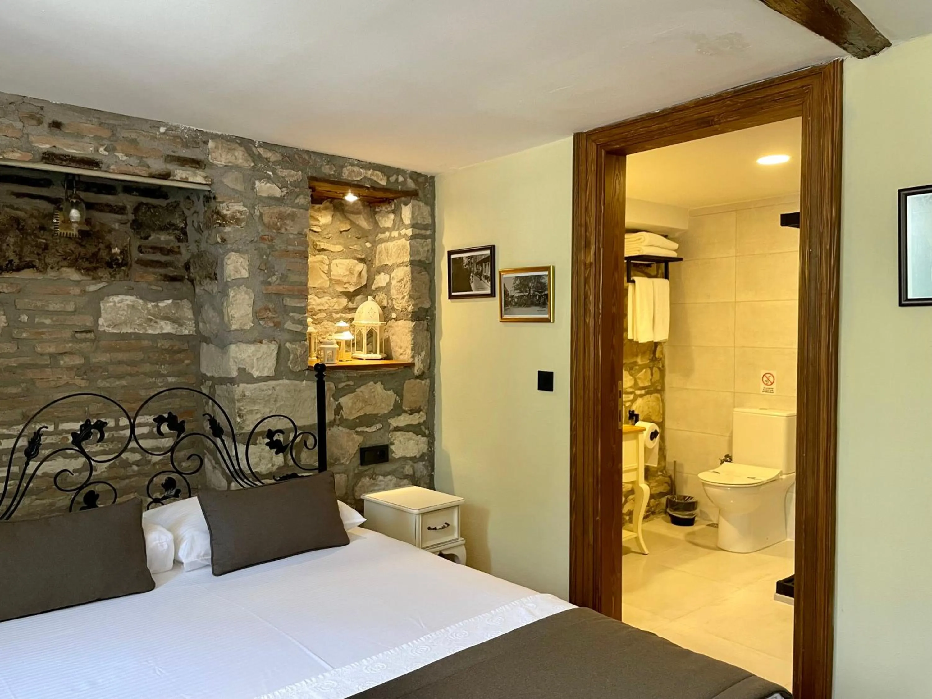 Bed in Urla Taş Konak Otel