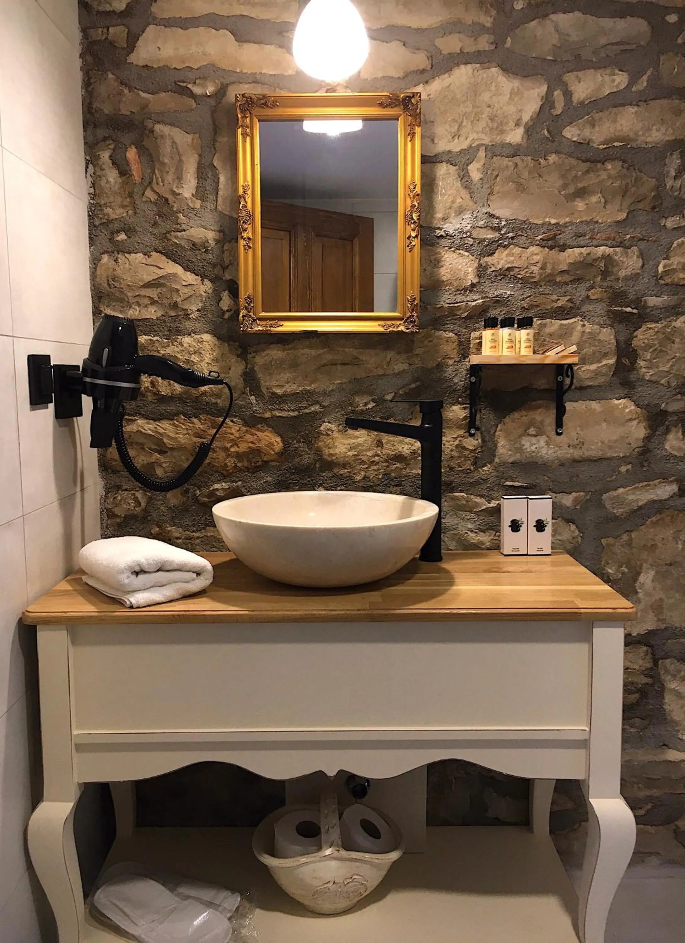 Urla Taş Konak Otel