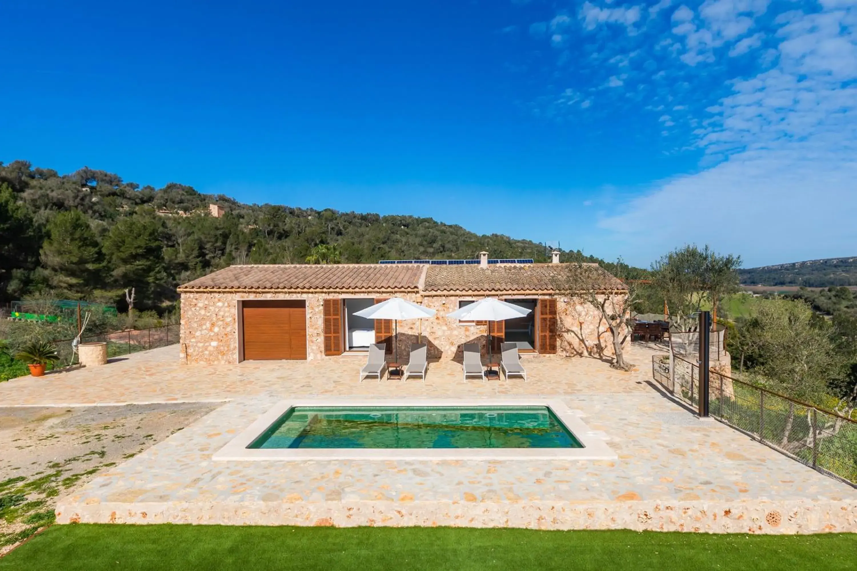 Two-Bedroom House in Can Jaume Two-Bedroom House in Can Jaume