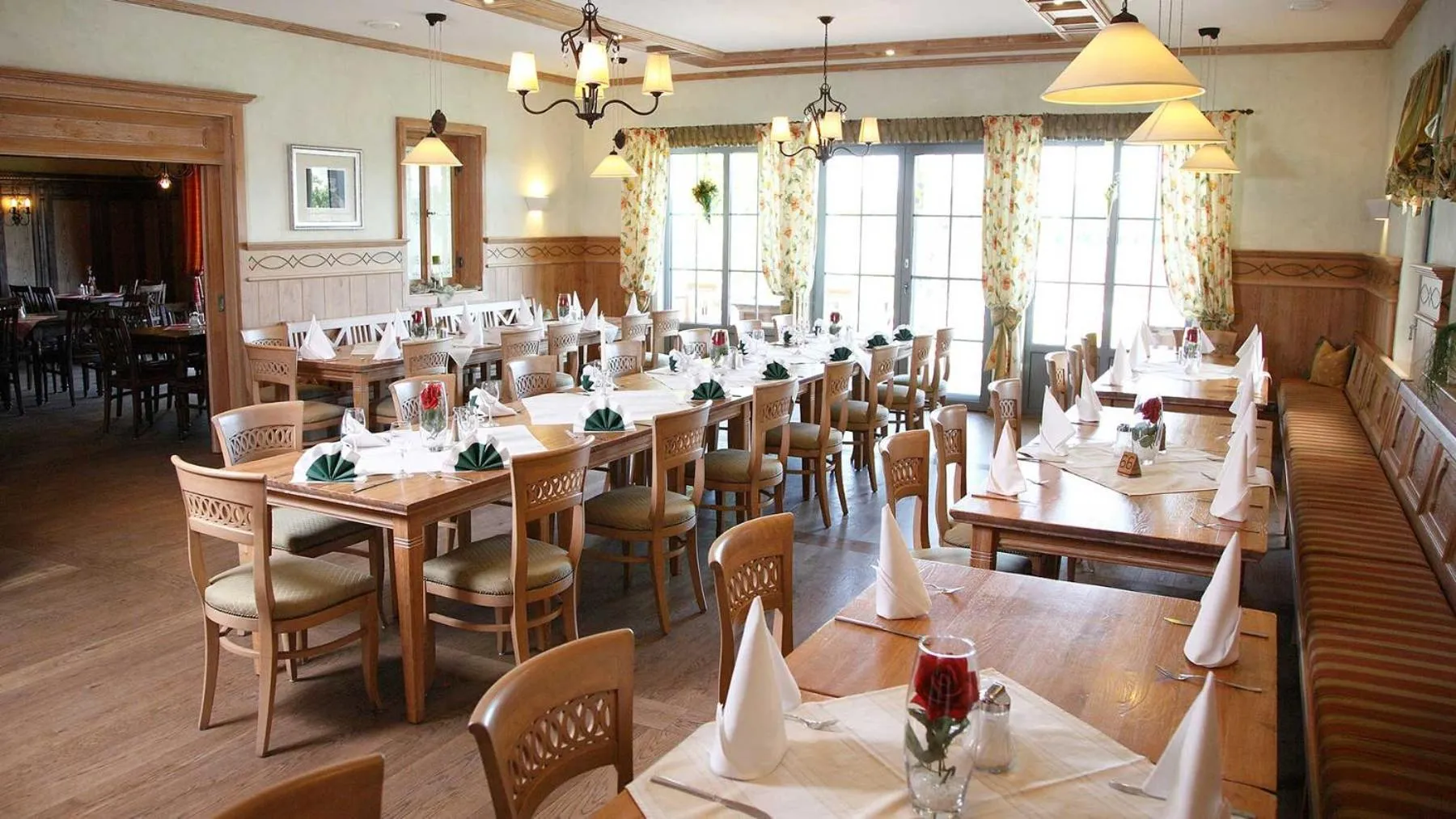 Nightclub / DJ in Vilstaler Hof Landgasthof & Hotel