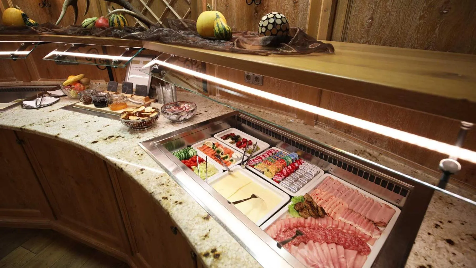 Restaurant/places to eat in Vilstaler Hof Landgasthof & Hotel