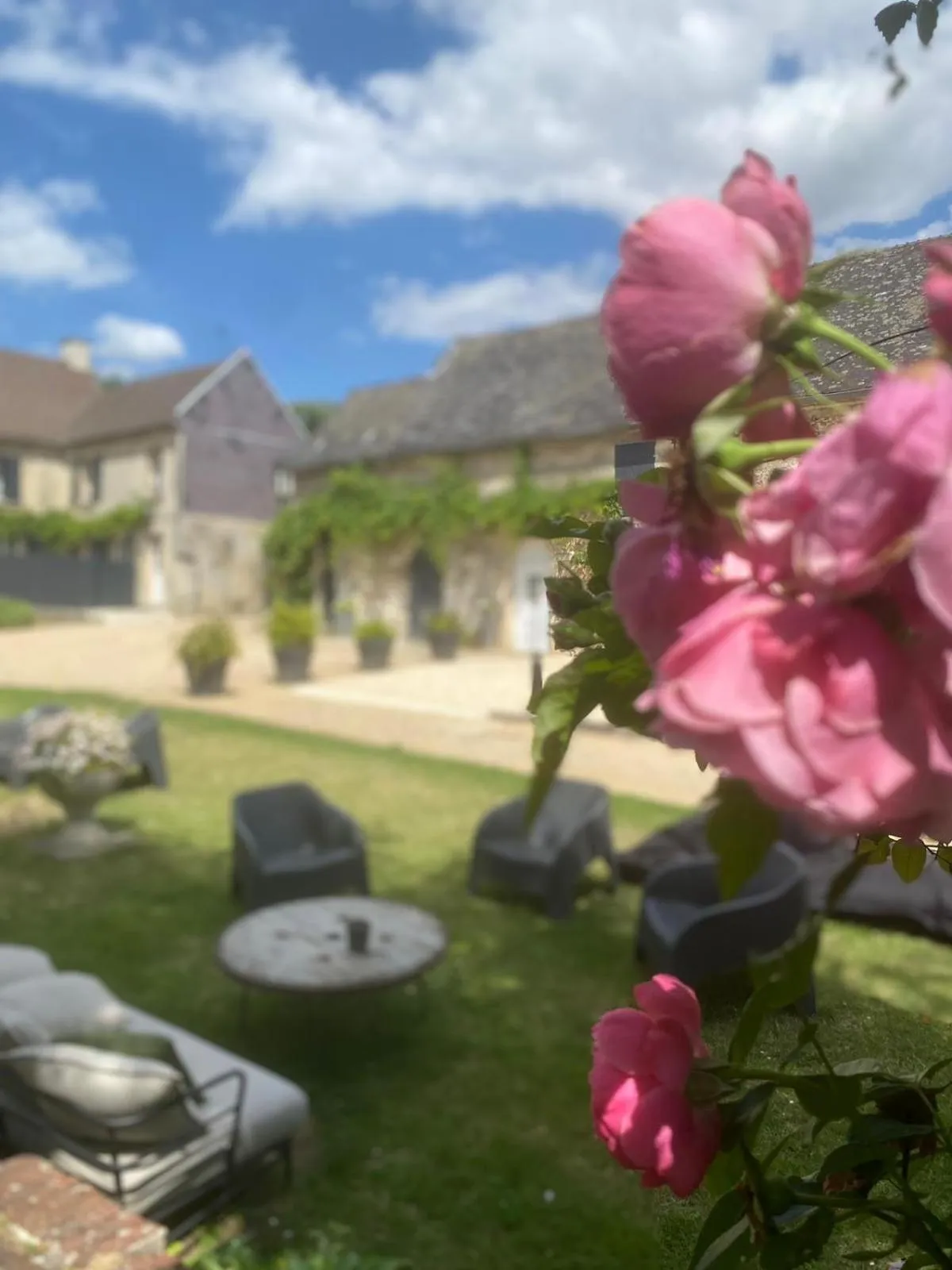 Facade/entrance in La Ferme de Valeuse